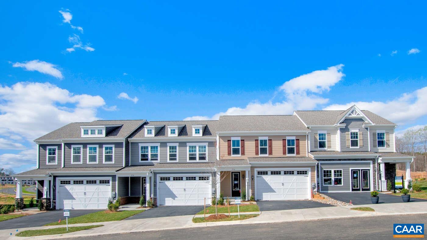 1774 FLORA LN
