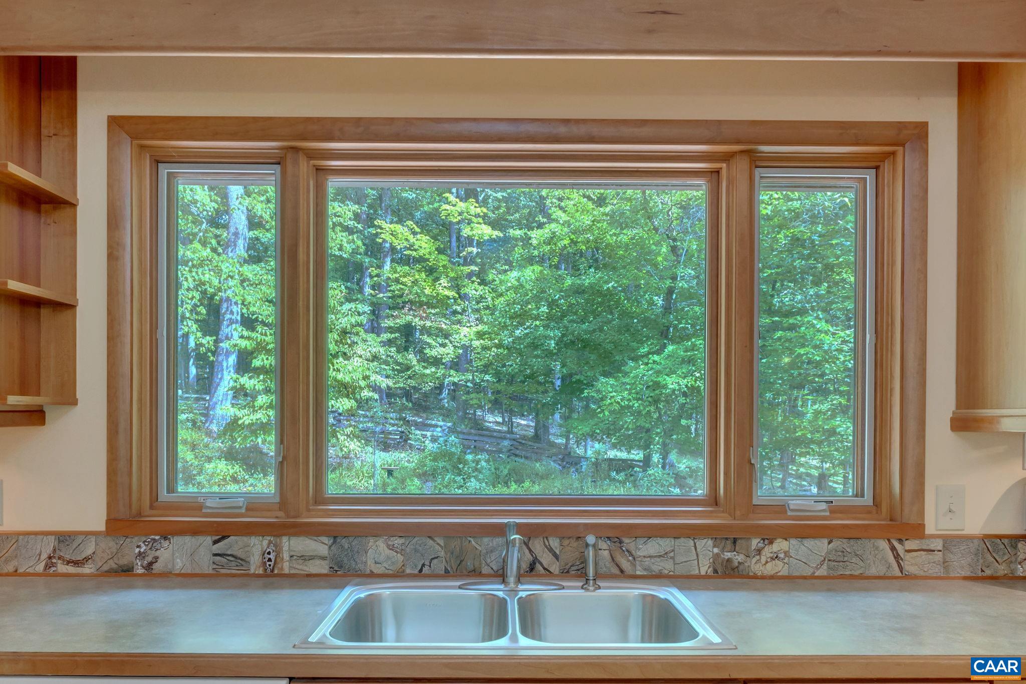210 TURKS MOUNTAIN TRL