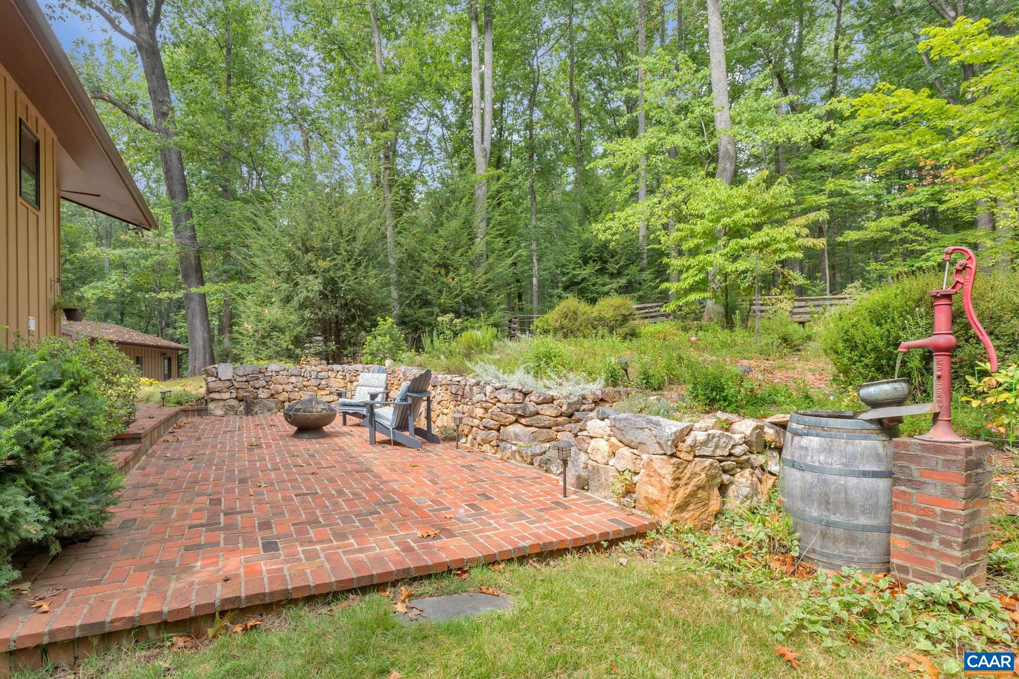 210 TURKS MOUNTAIN TRL