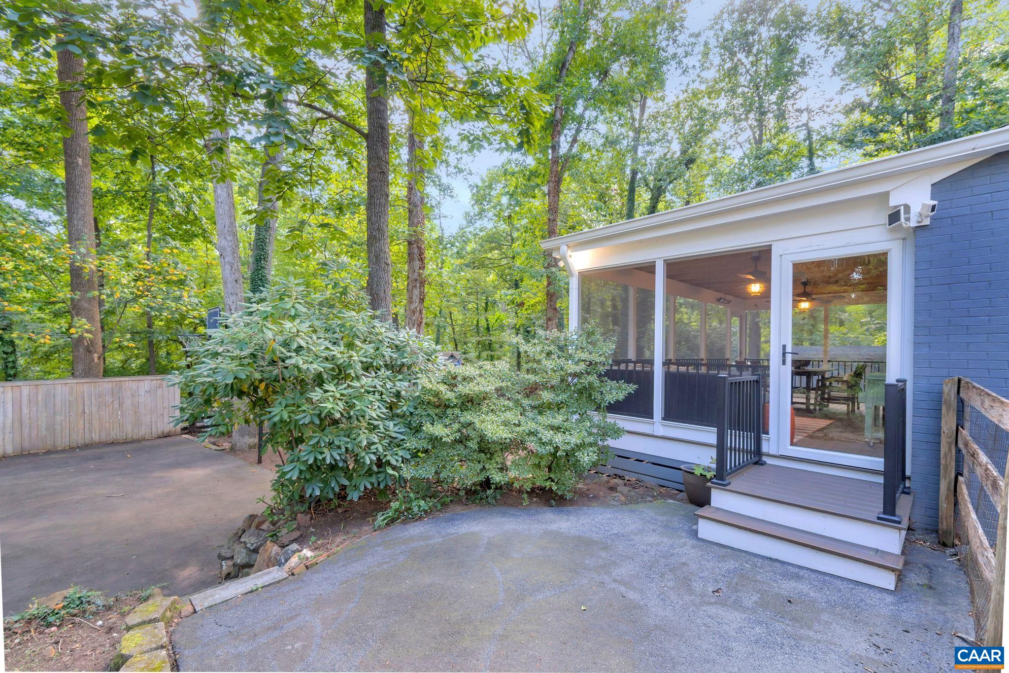 1717 SOLOMON RD