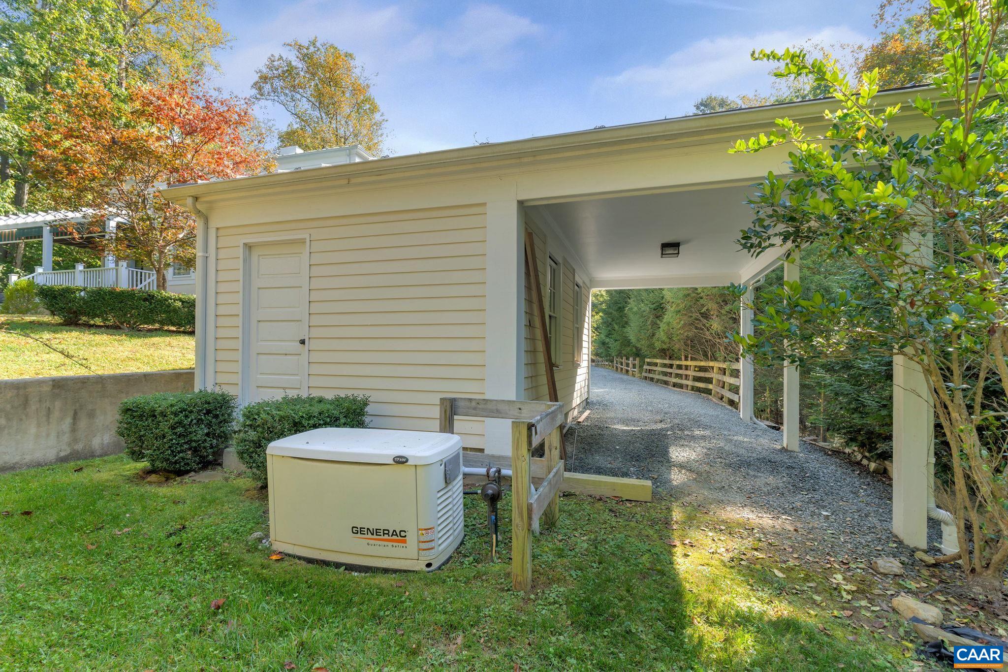 1048 TILMAN RD