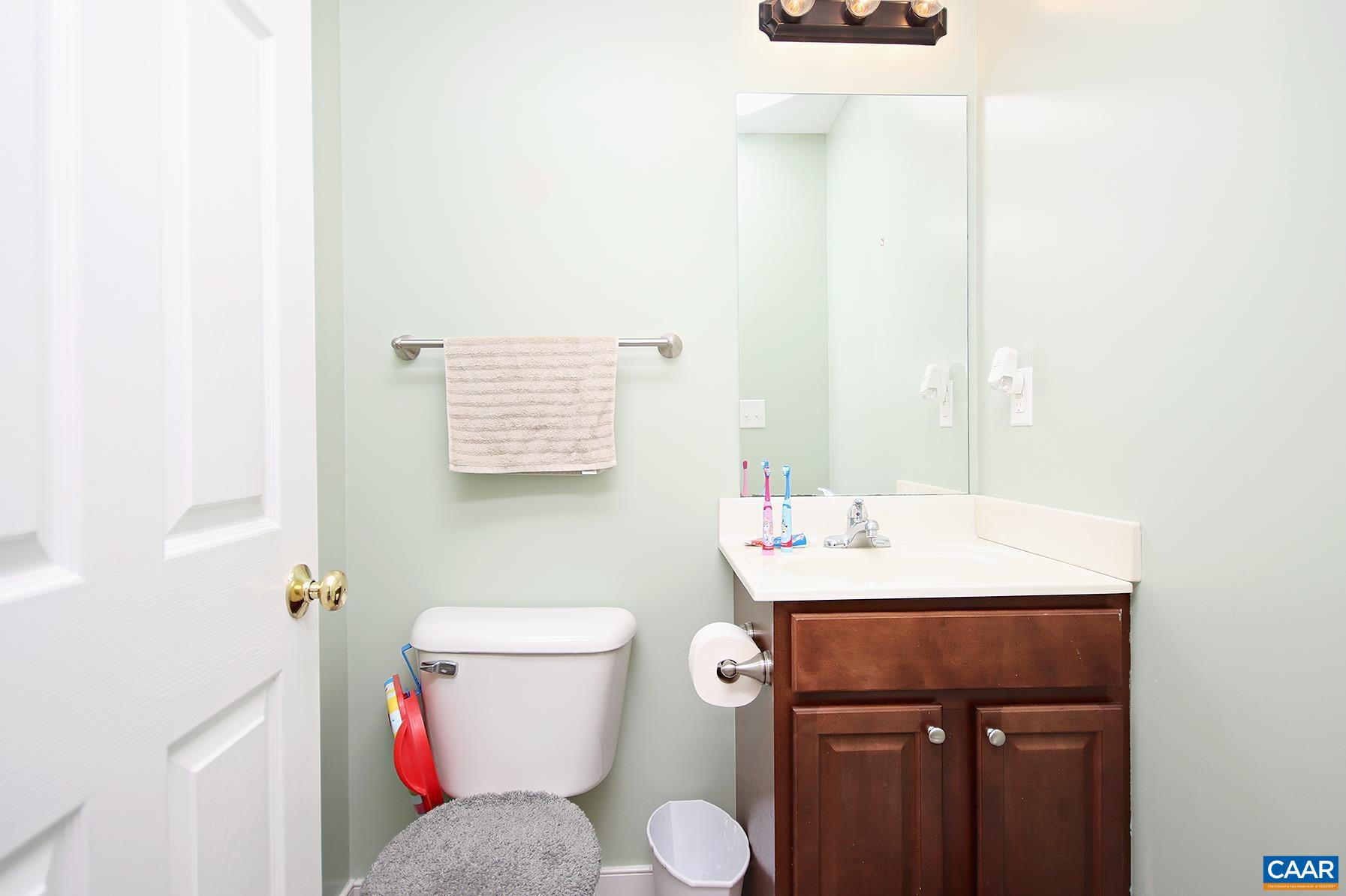 413 VALLEY ROAD EXT Unit: A & B