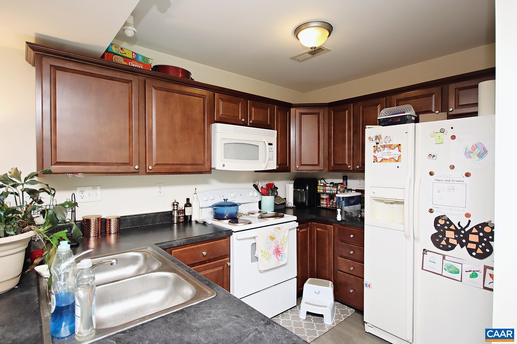 413 VALLEY ROAD EXT Unit: A & B