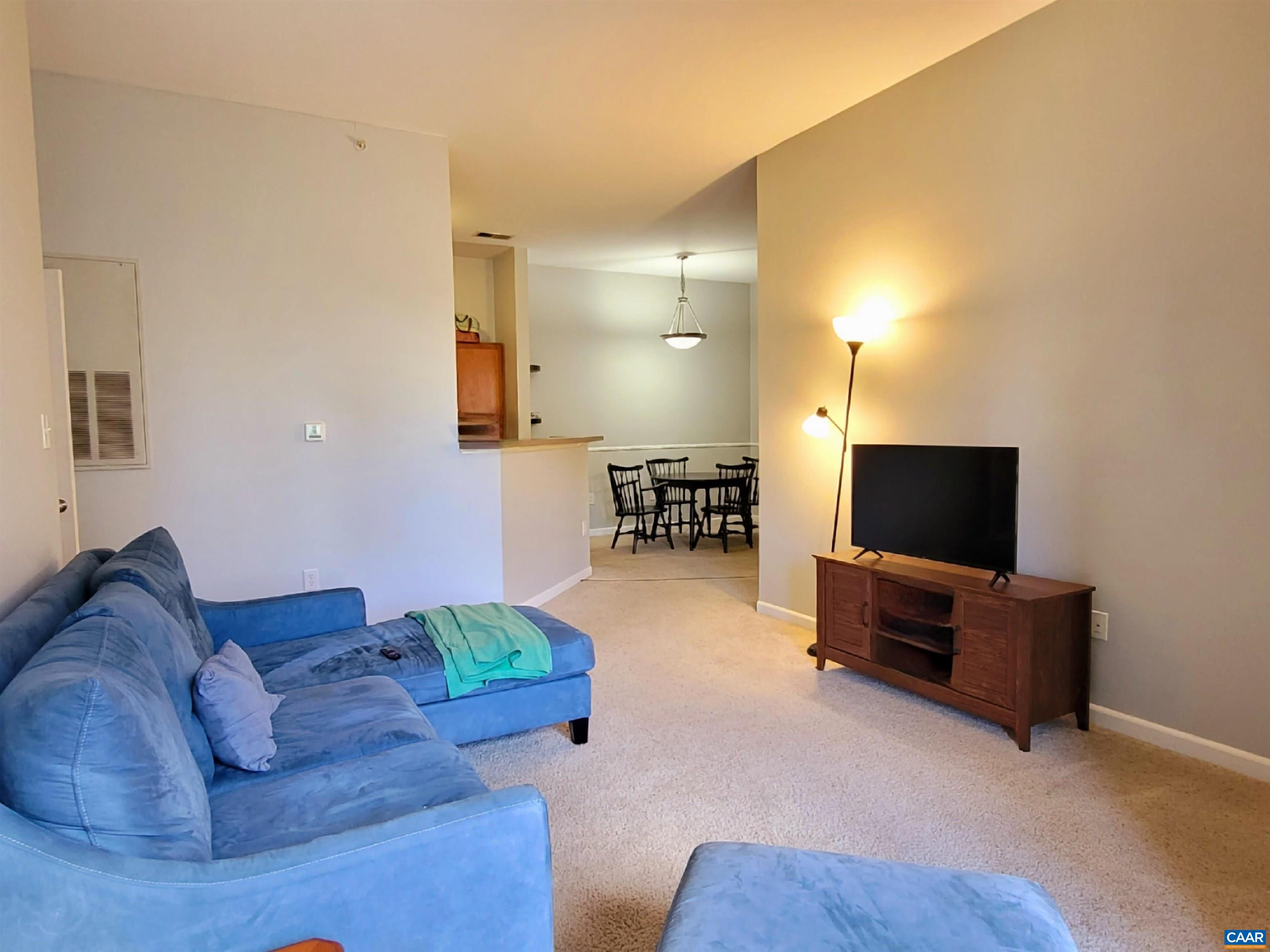 775 WALKER SQ Unit: 4D