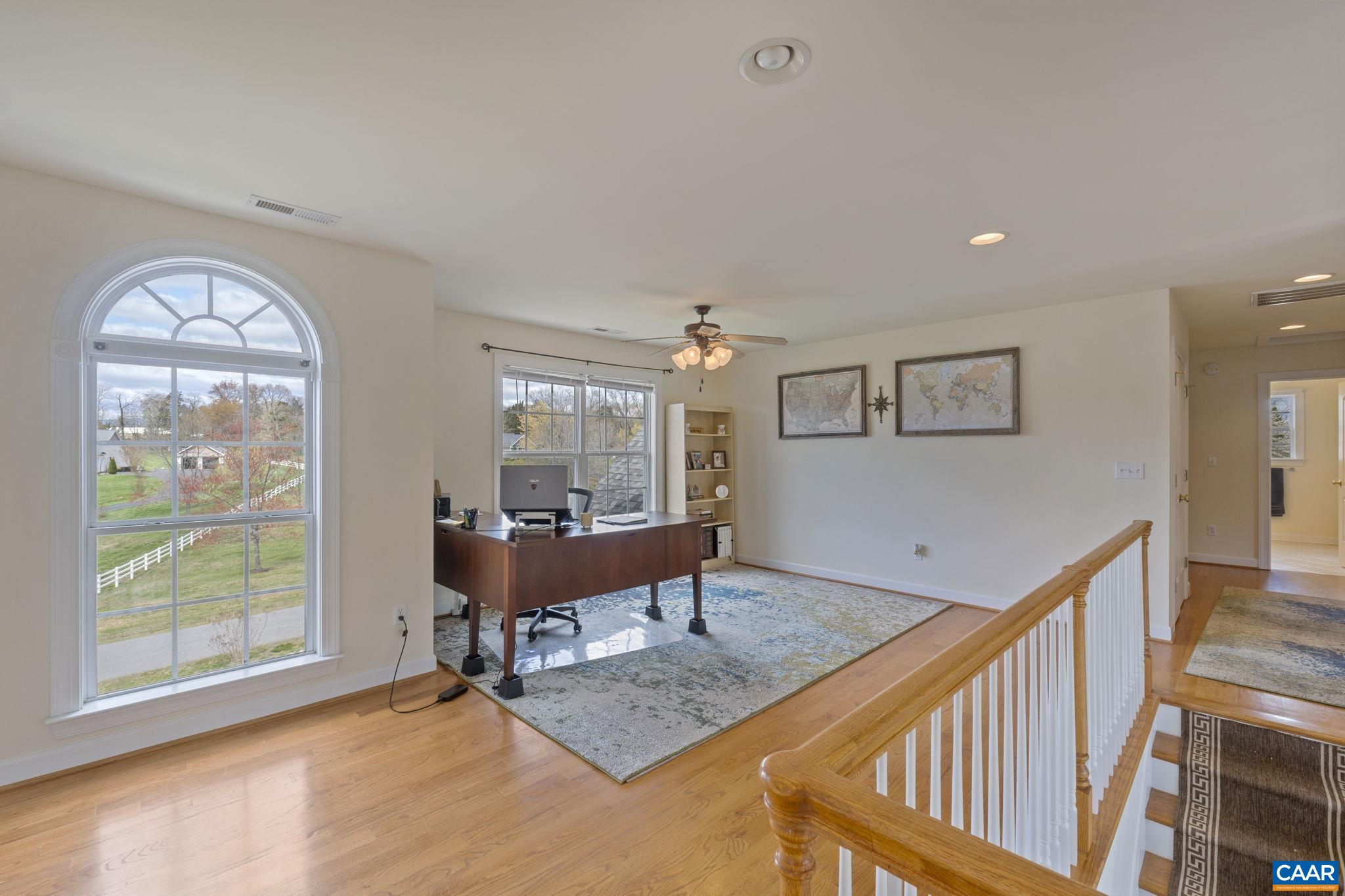 94 HANCOCK DR