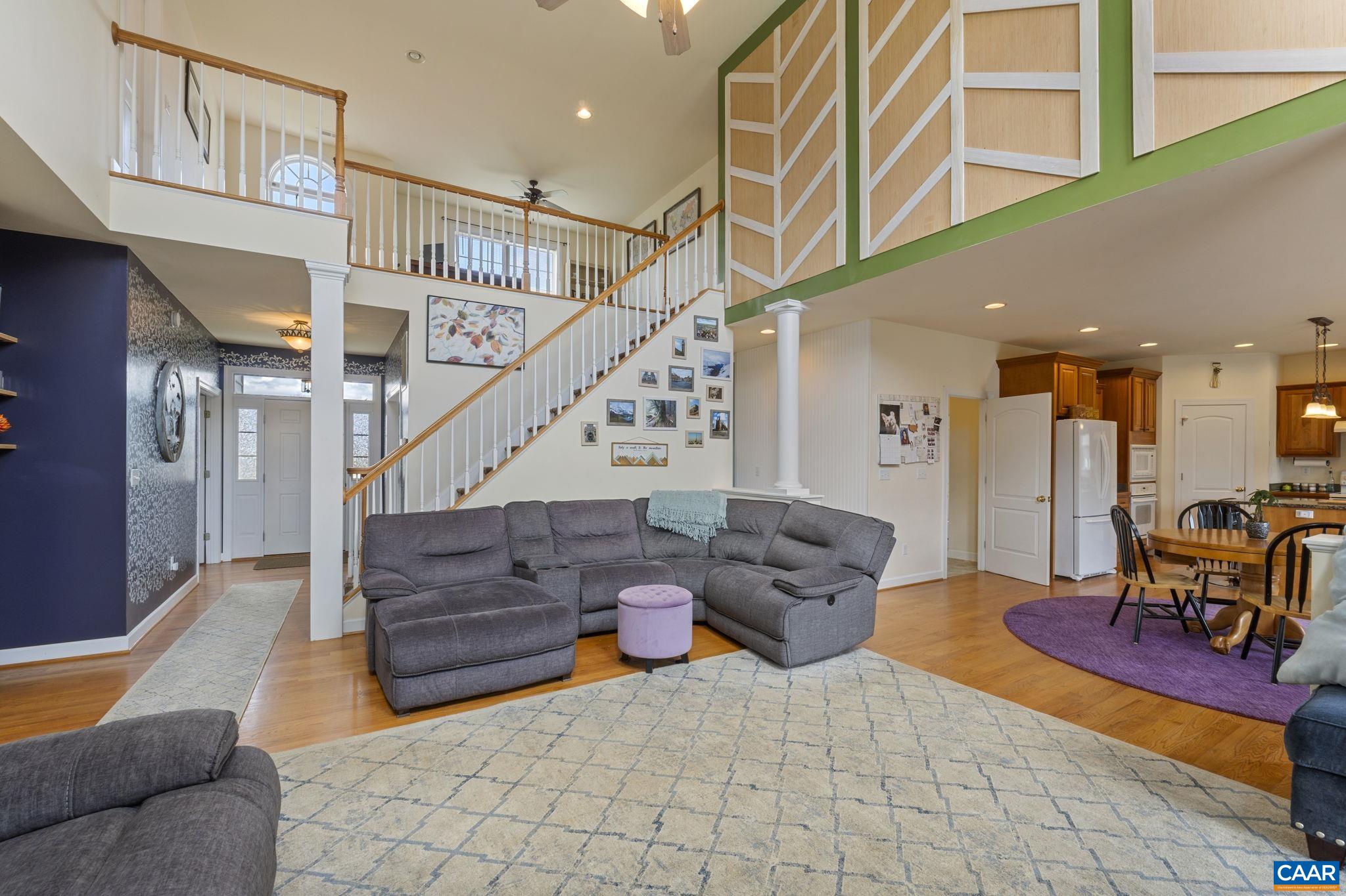 94 HANCOCK DR