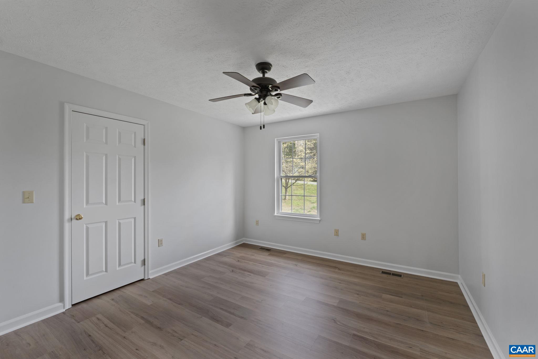 255 RUSTLING OAKS WAY