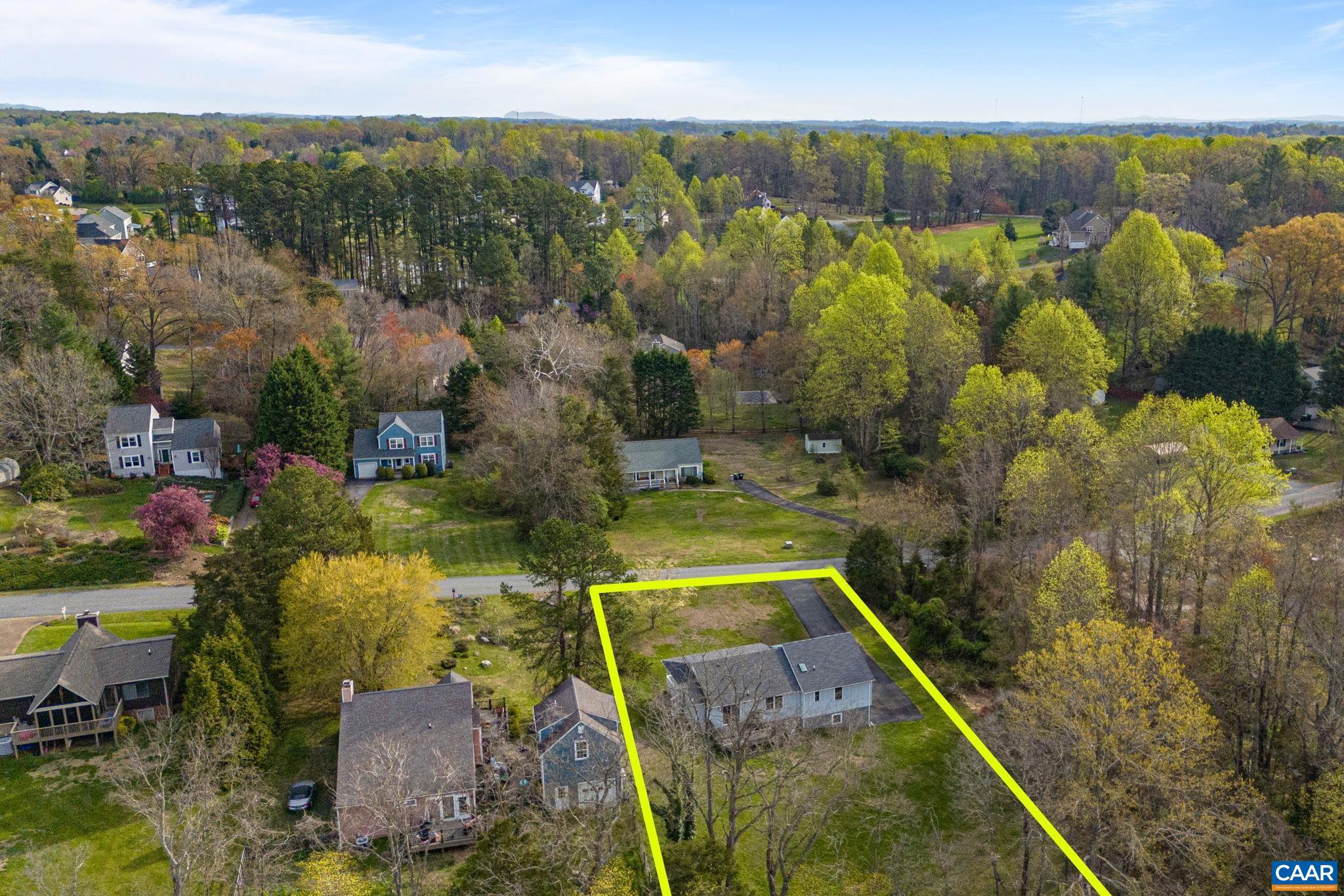 255 RUSTLING OAKS WAY