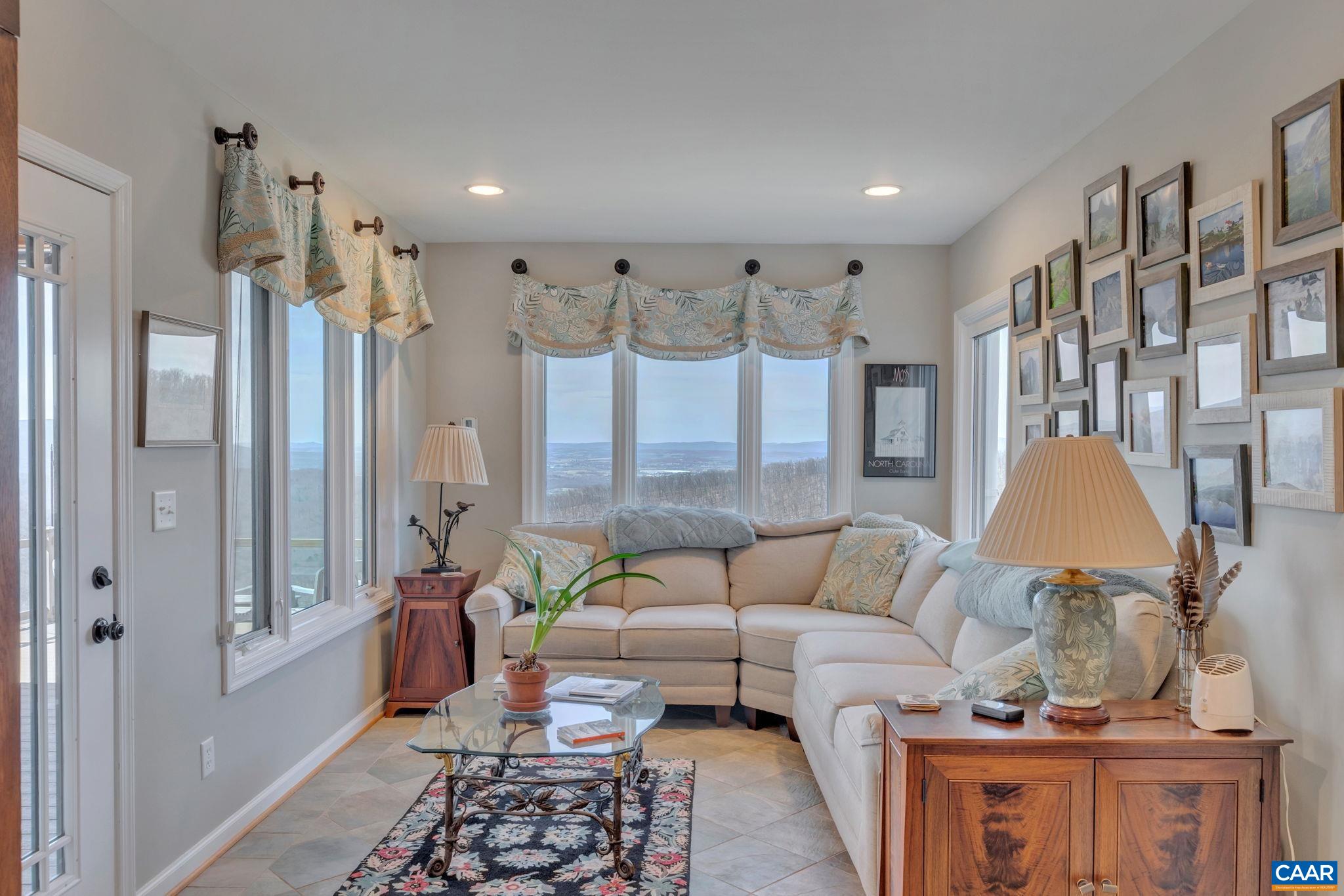 73 ROCKLEDGE RD