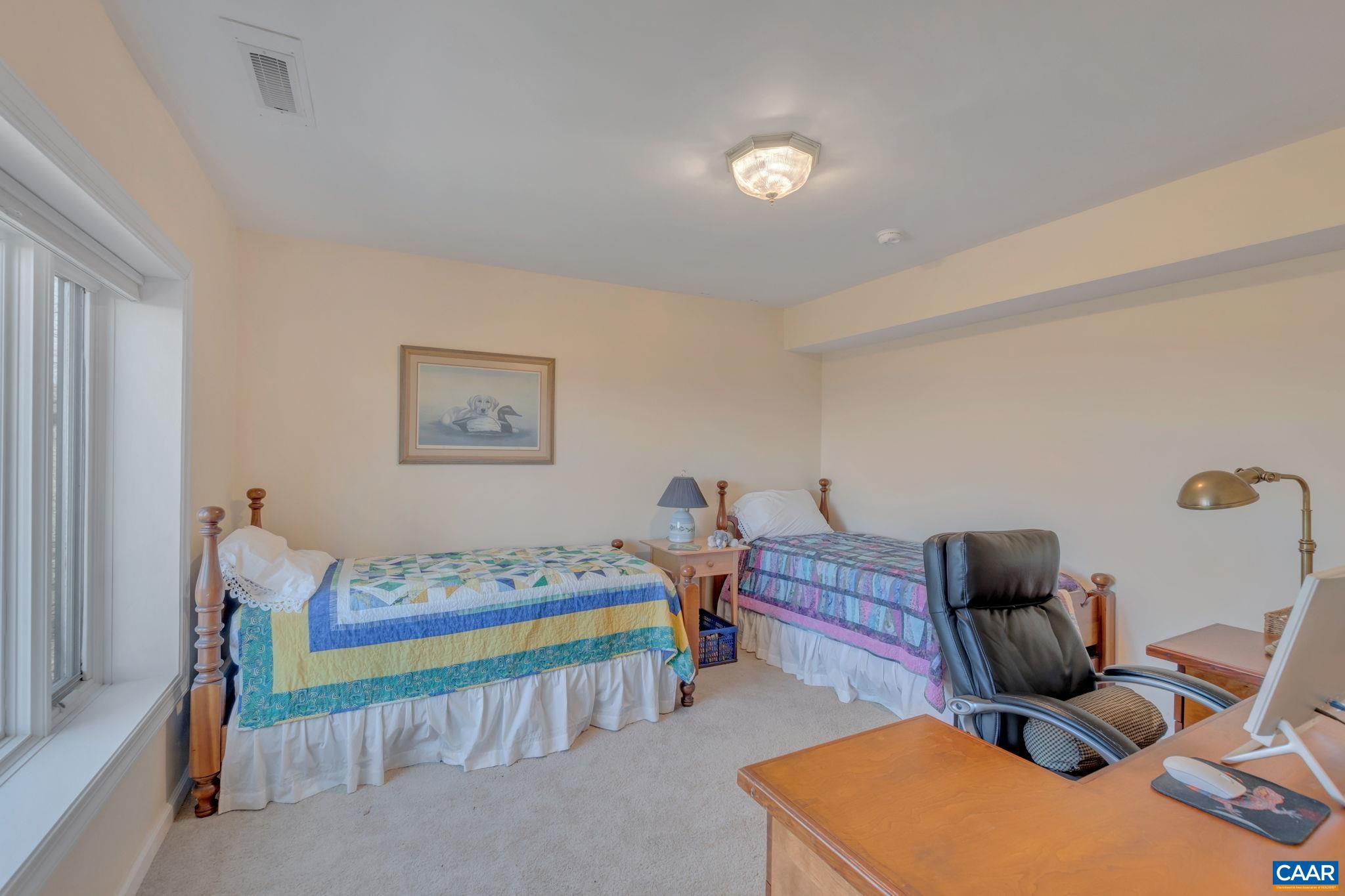 73 ROCKLEDGE RD
