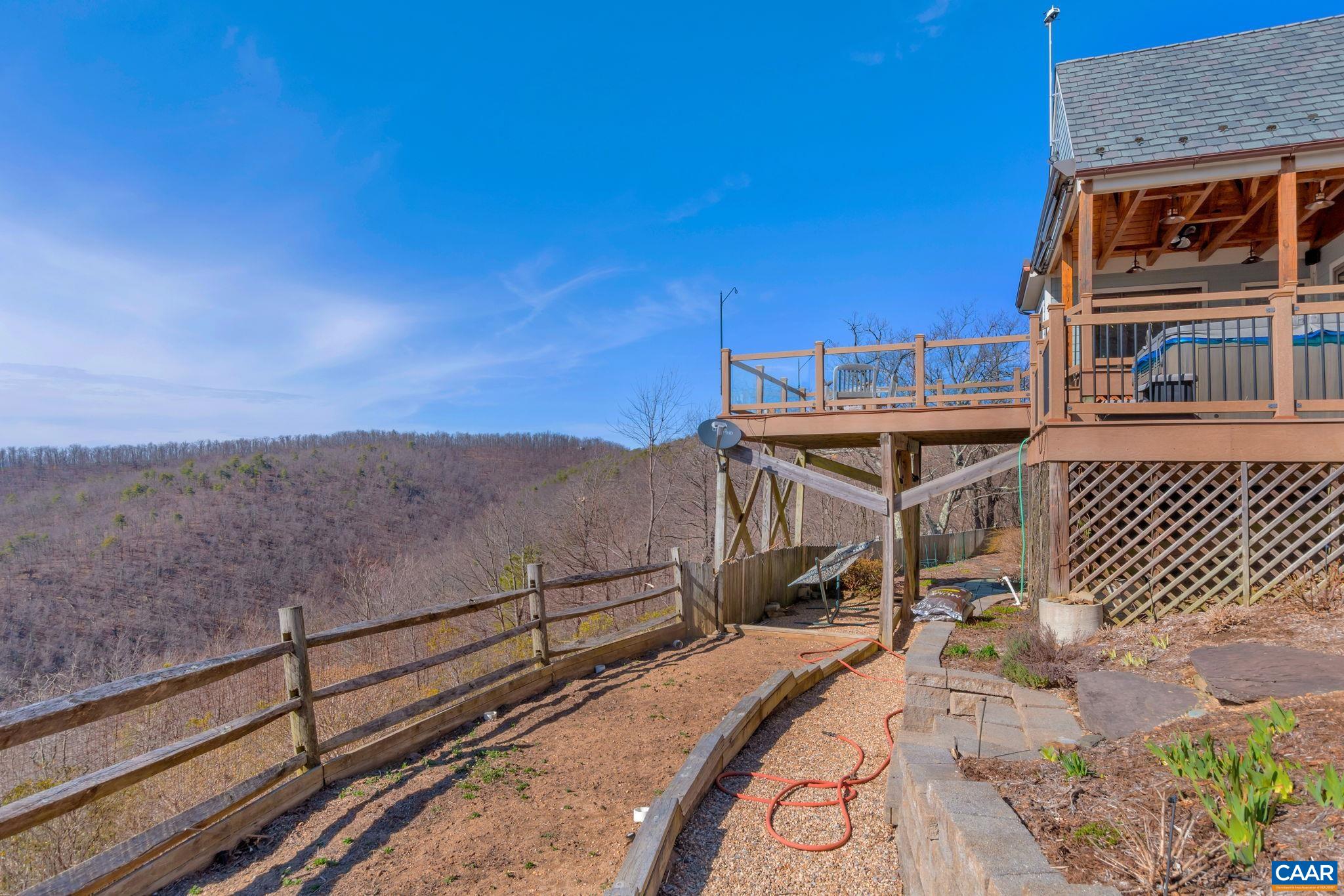 73 ROCKLEDGE RD