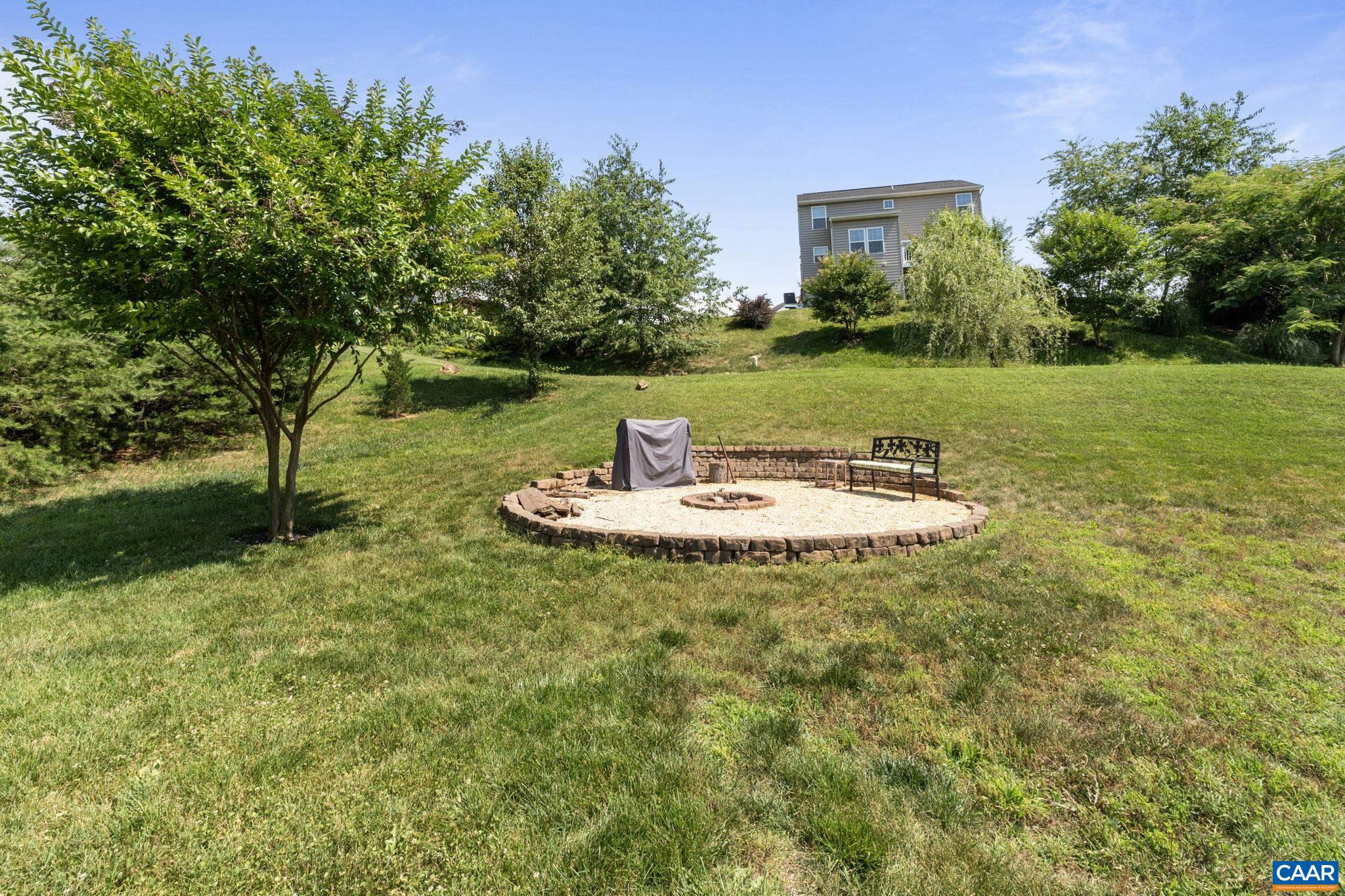 263 HOLLY HILL DR