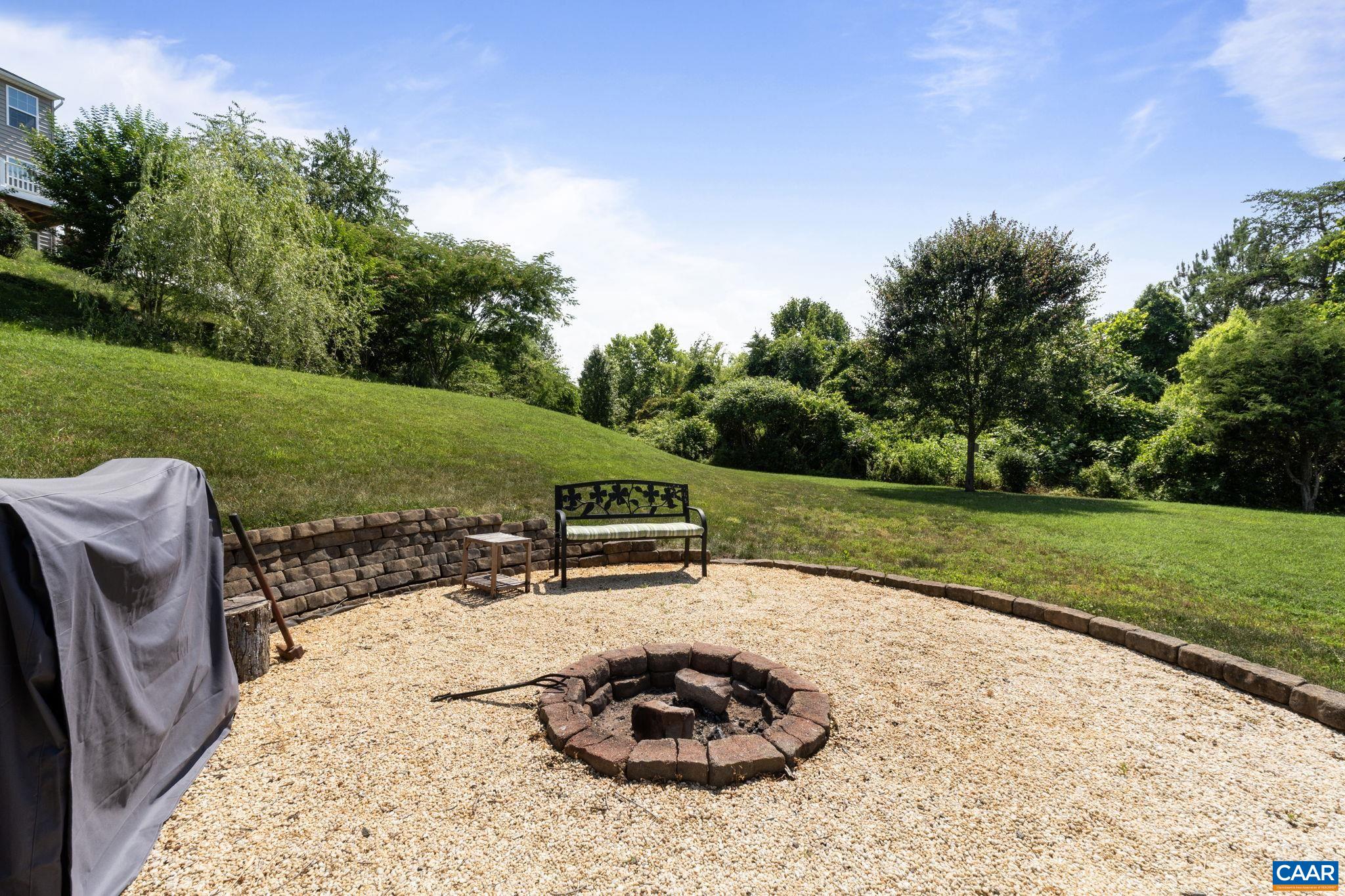 263 HOLLY HILL DR