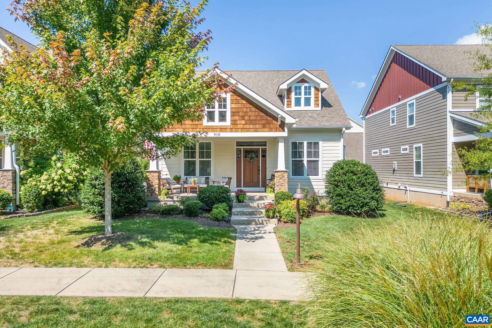 918 HADEN LN