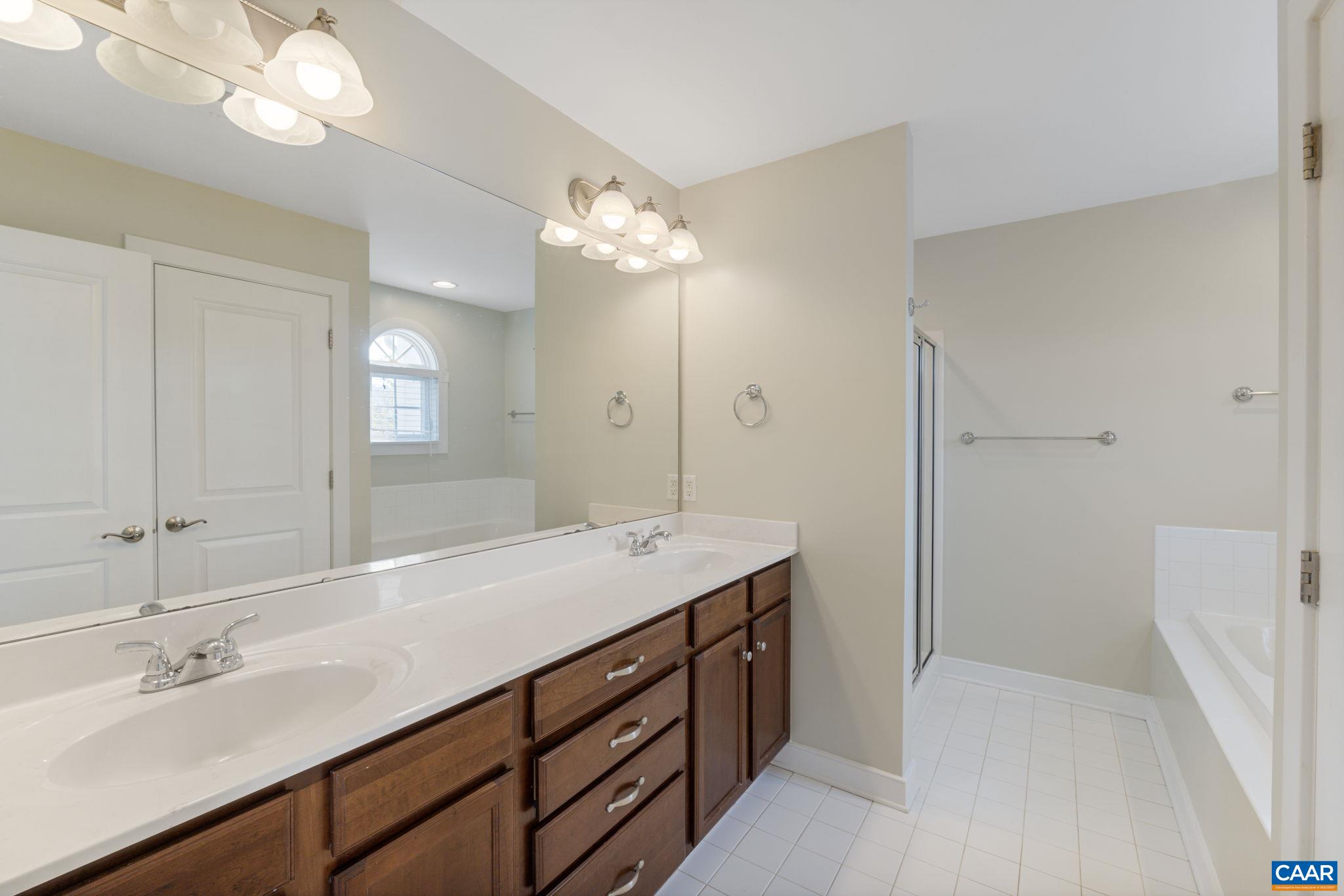 185 BROOKWOOD DR