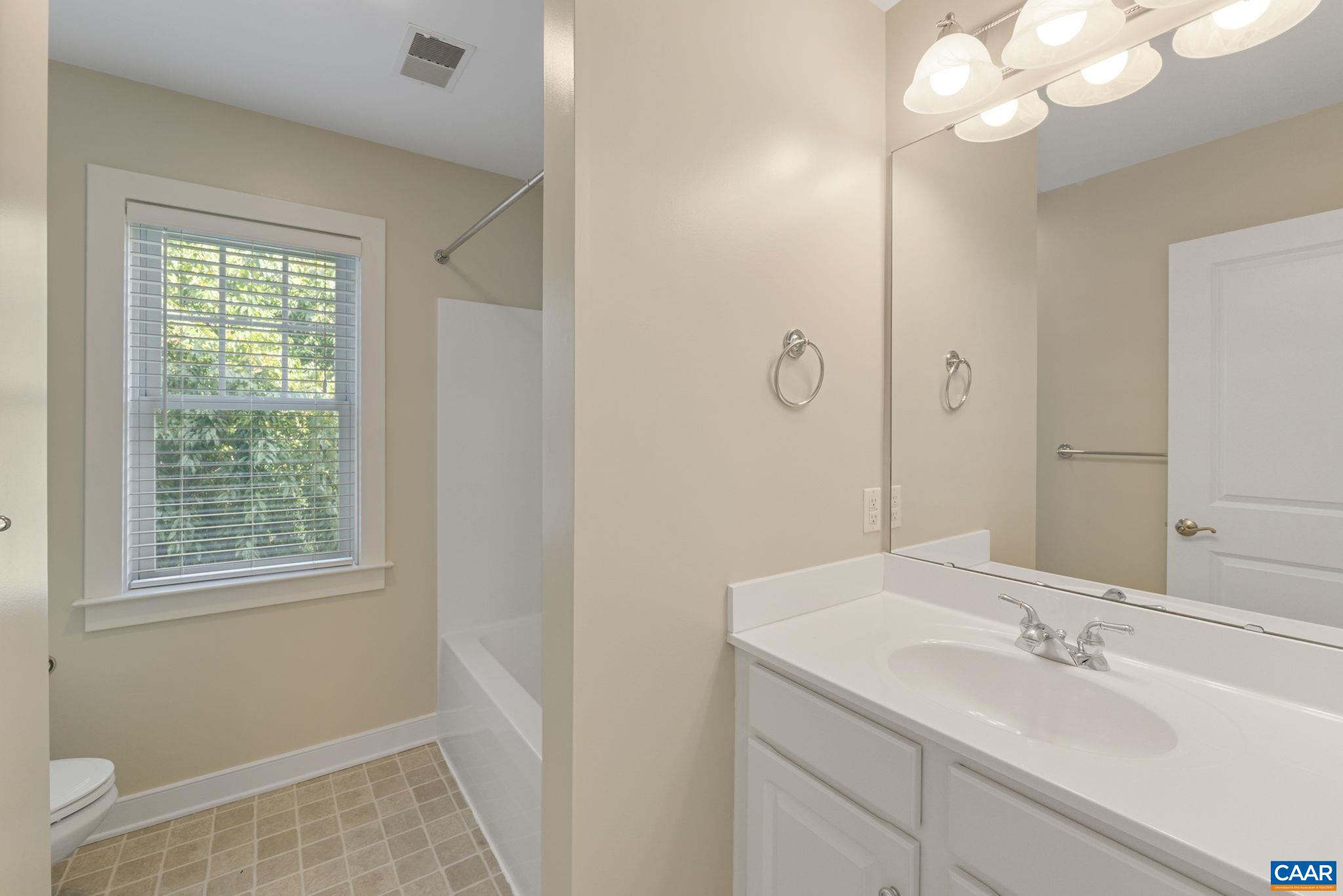 185 BROOKWOOD DR