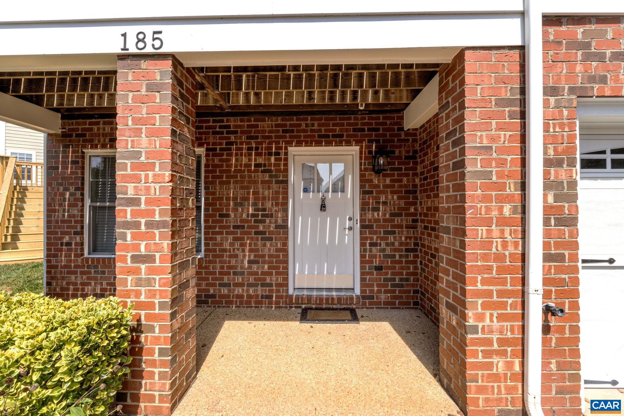 185 BROOKWOOD DR