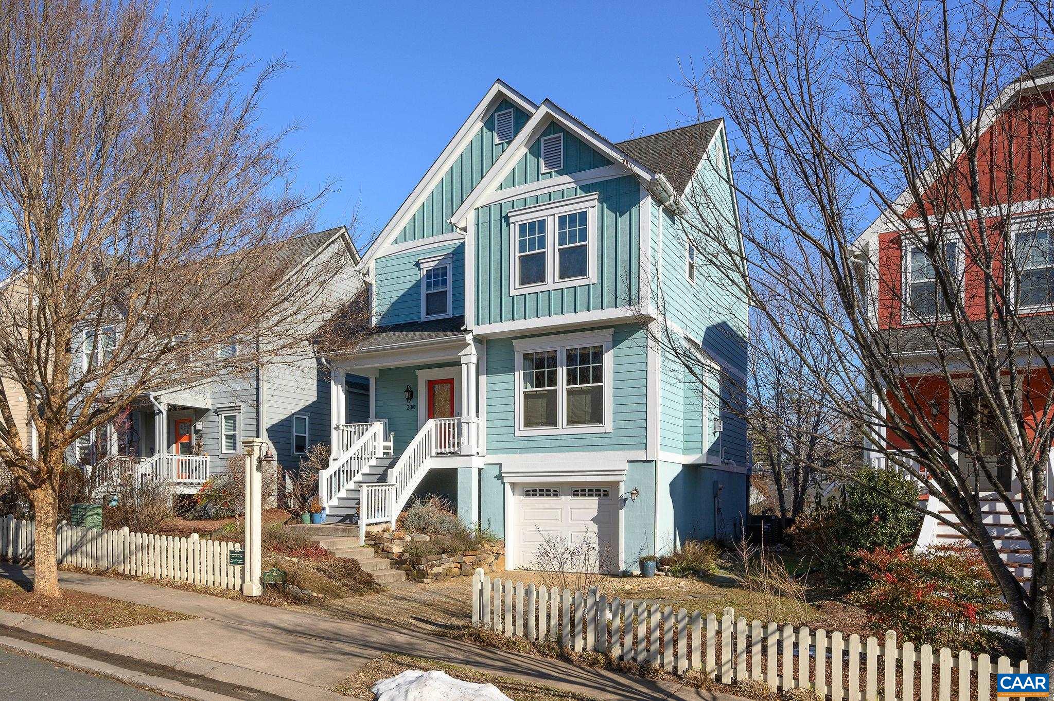 230 HUNTLEY AVE