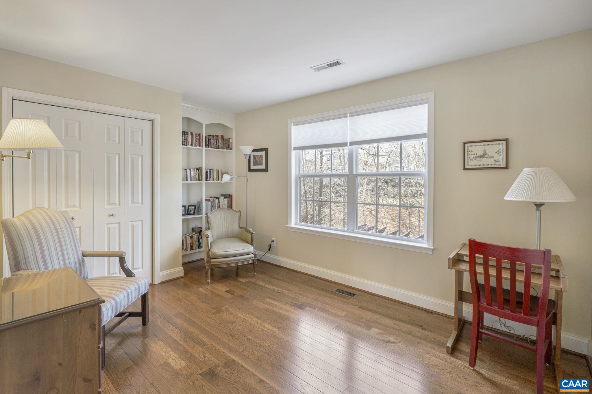 1338 DUNLORA DR