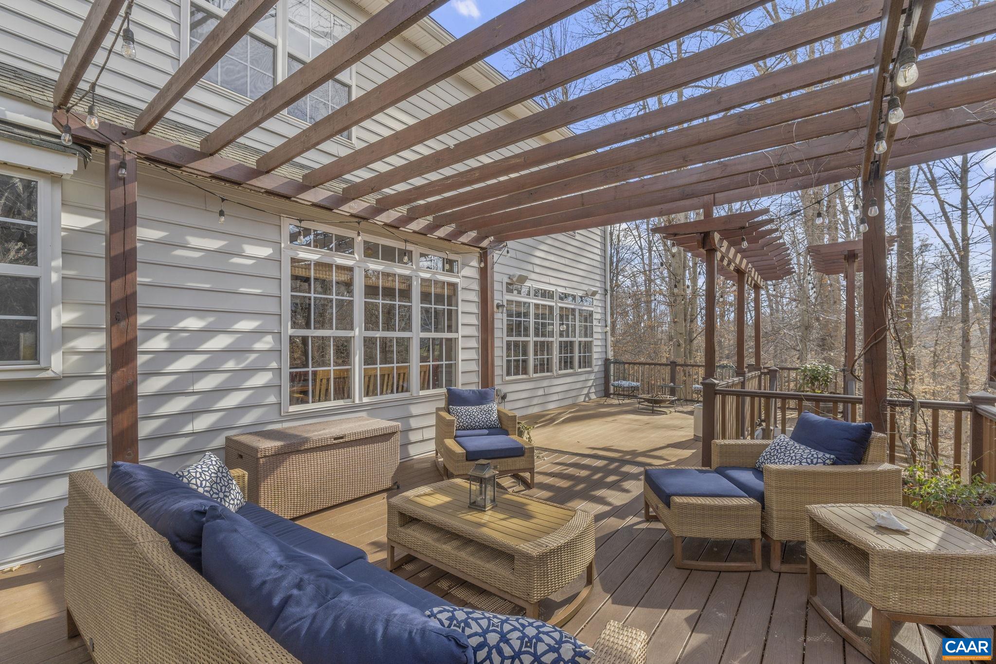 1338 DUNLORA DR