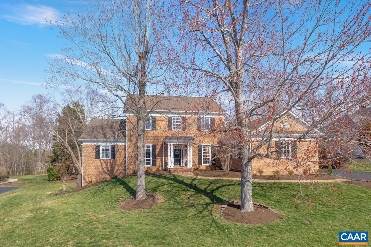 3176 DARBY RD