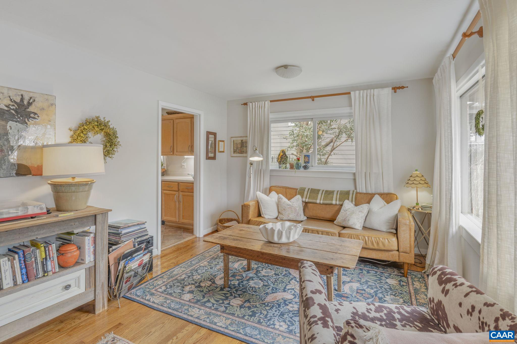 1524 CHERRY AVE