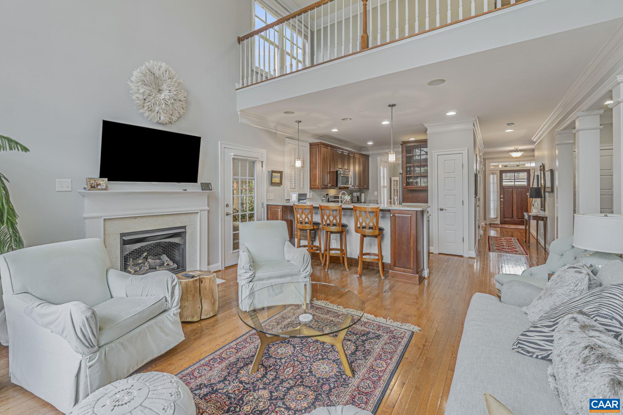 1733 OLD TRAIL DR