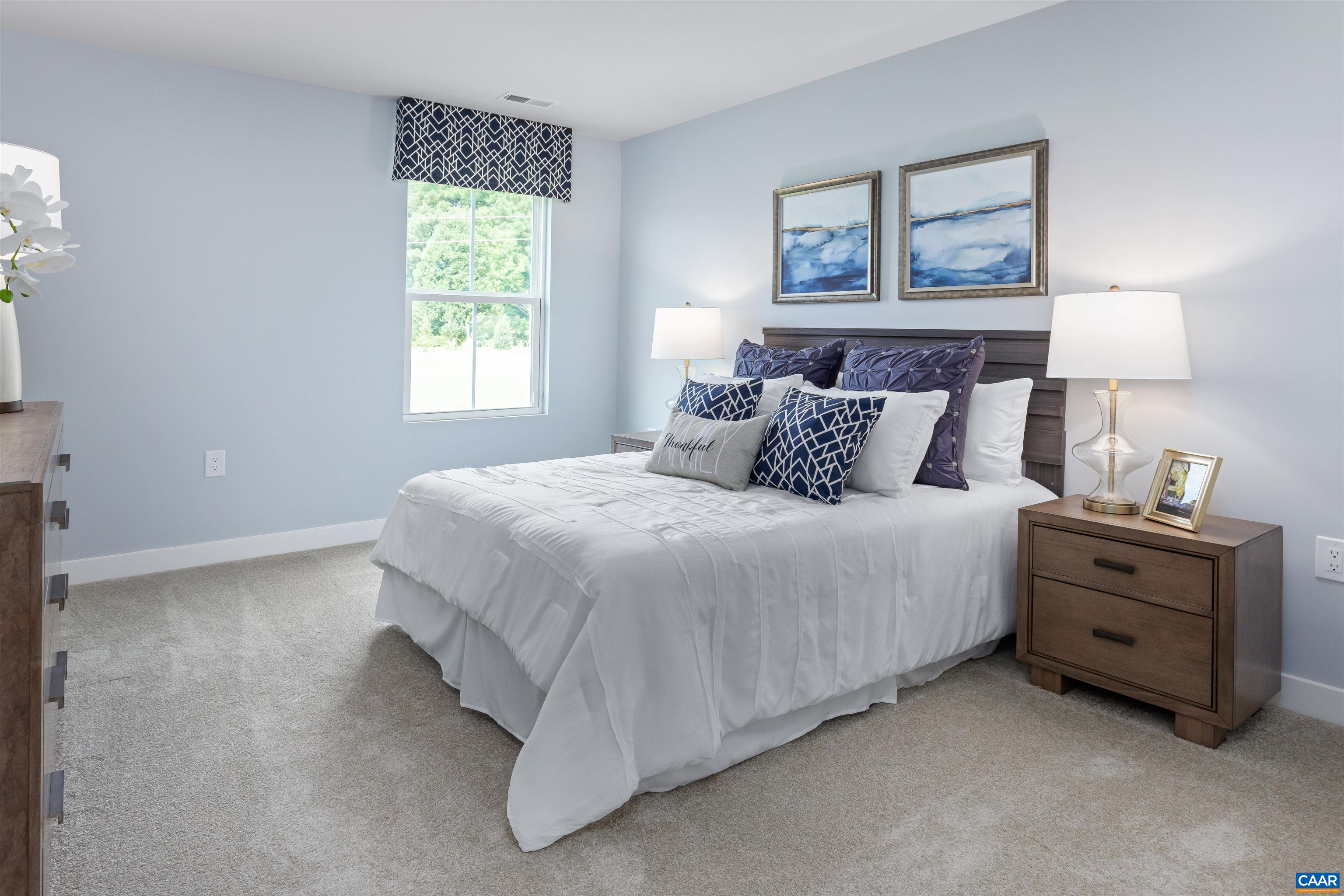 107 GUNNISON DR