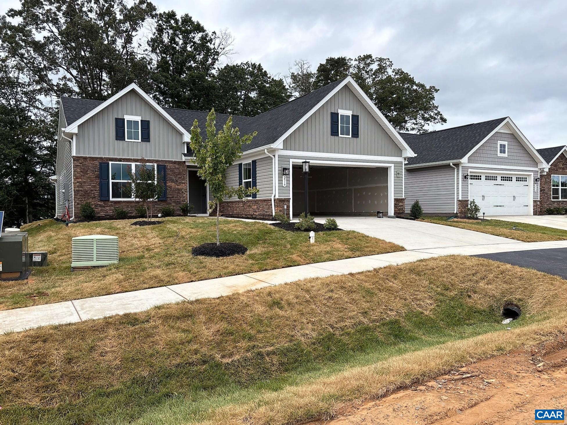 216 WHITE SANDS BLVD