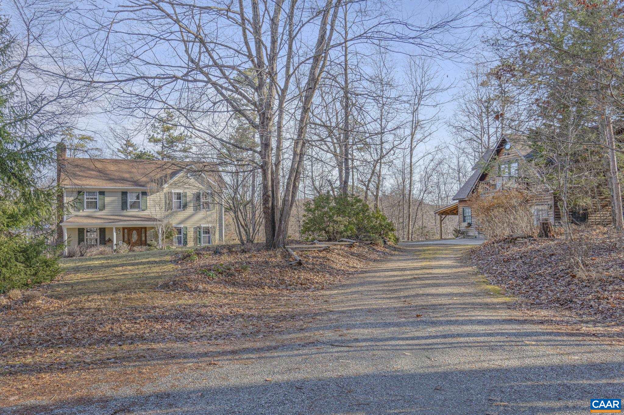 795 EGLINTON LN