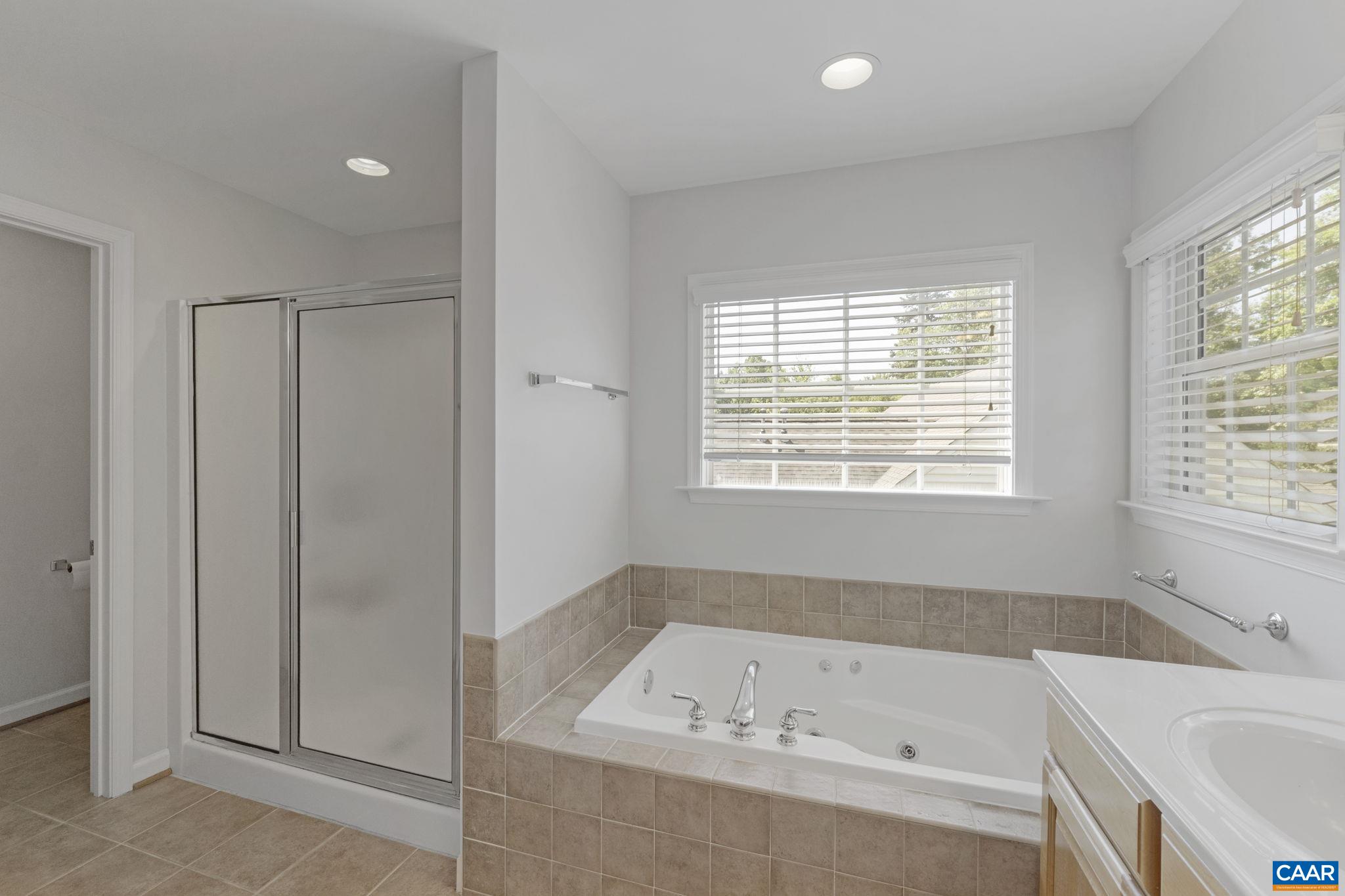 1107 PIKE PL