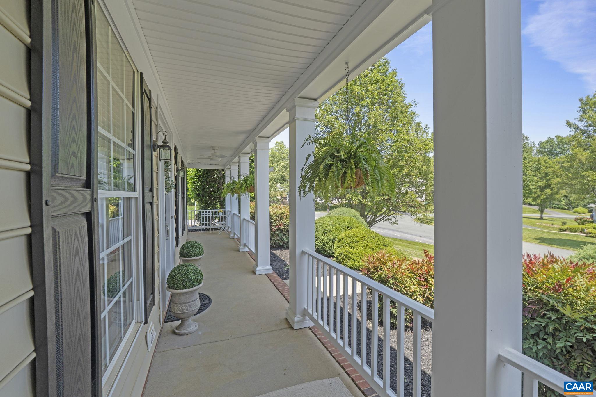 1107 PIKE PL