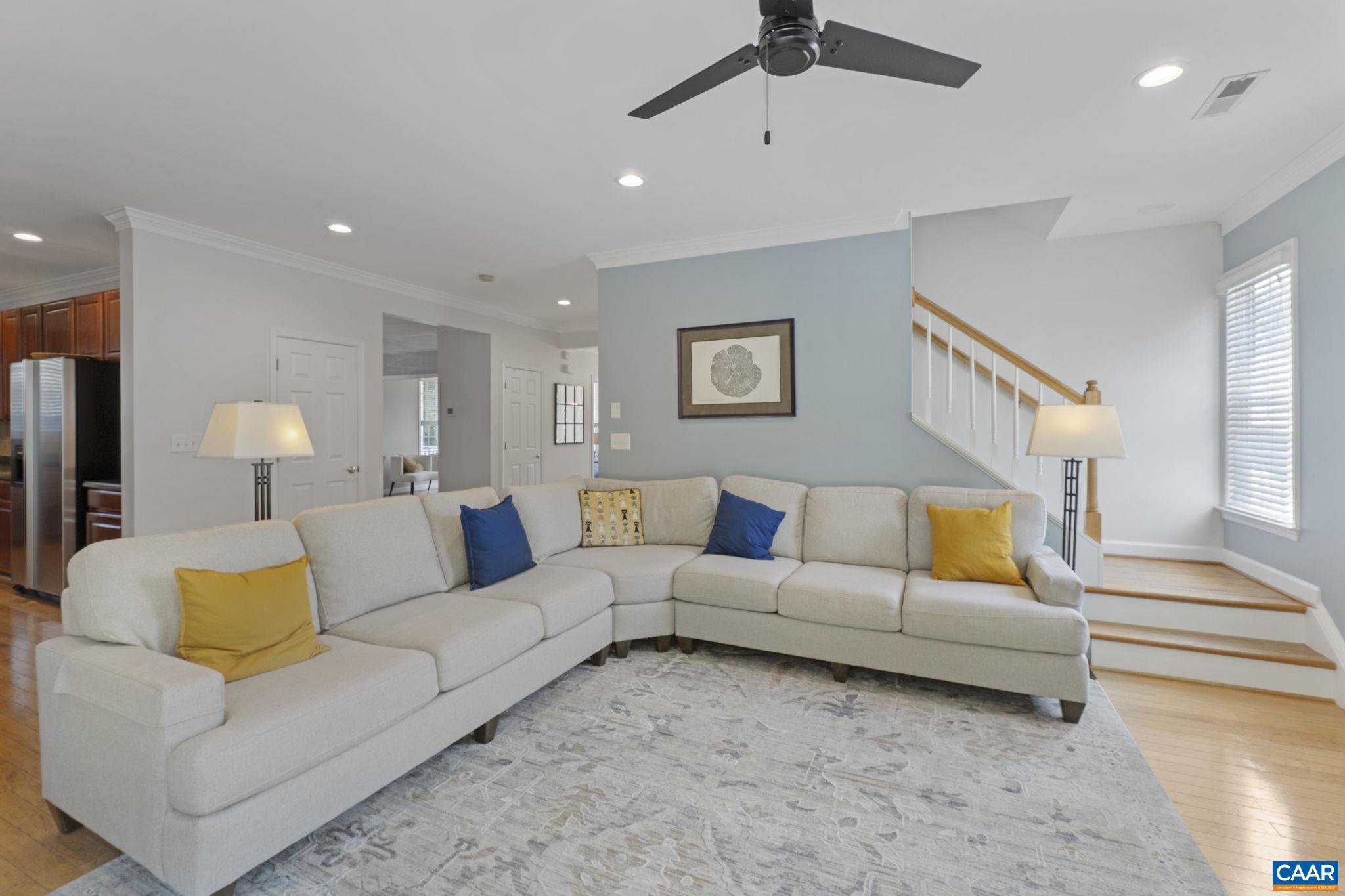 1107 PIKE PL