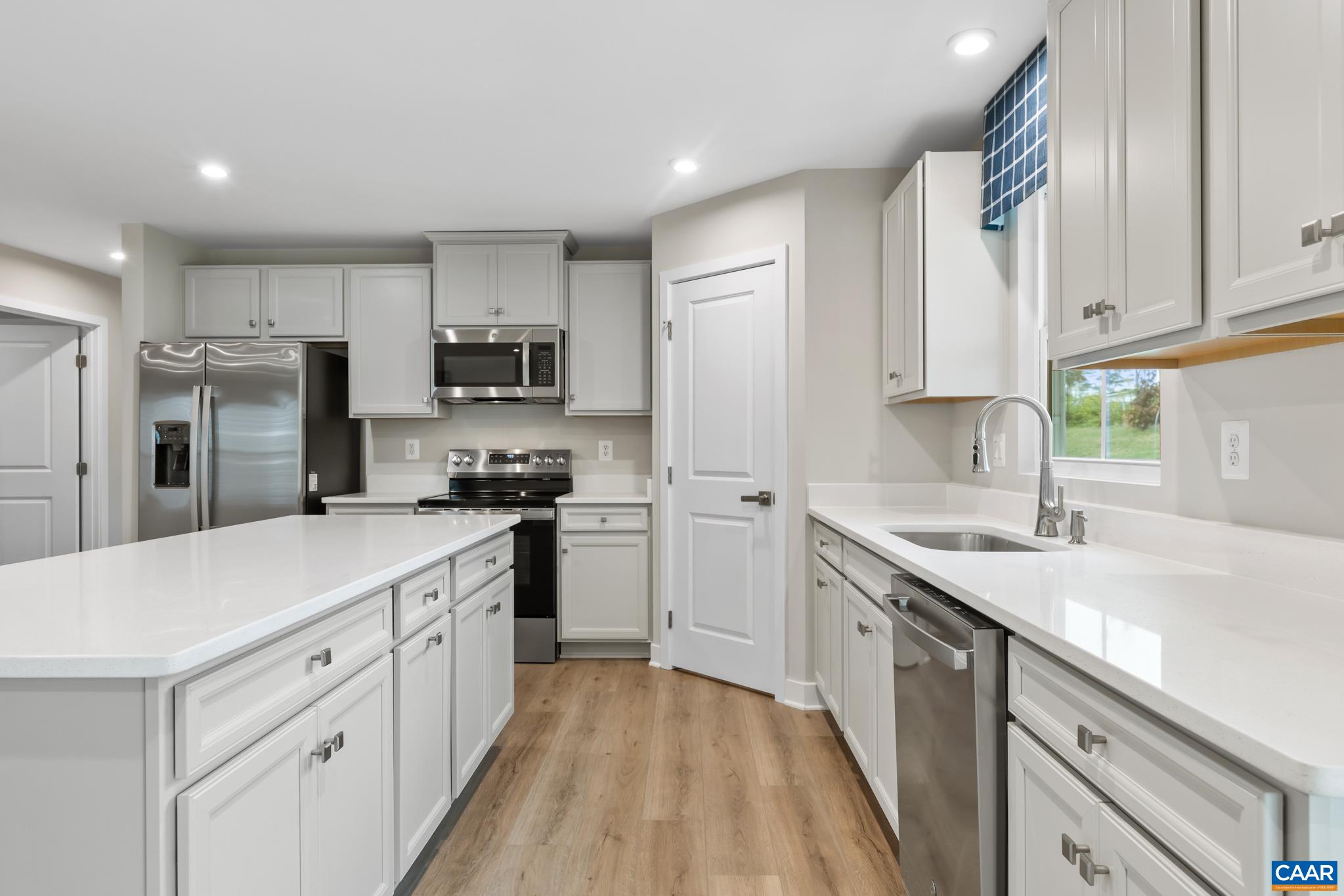 130 WHITE SANDS BLVD