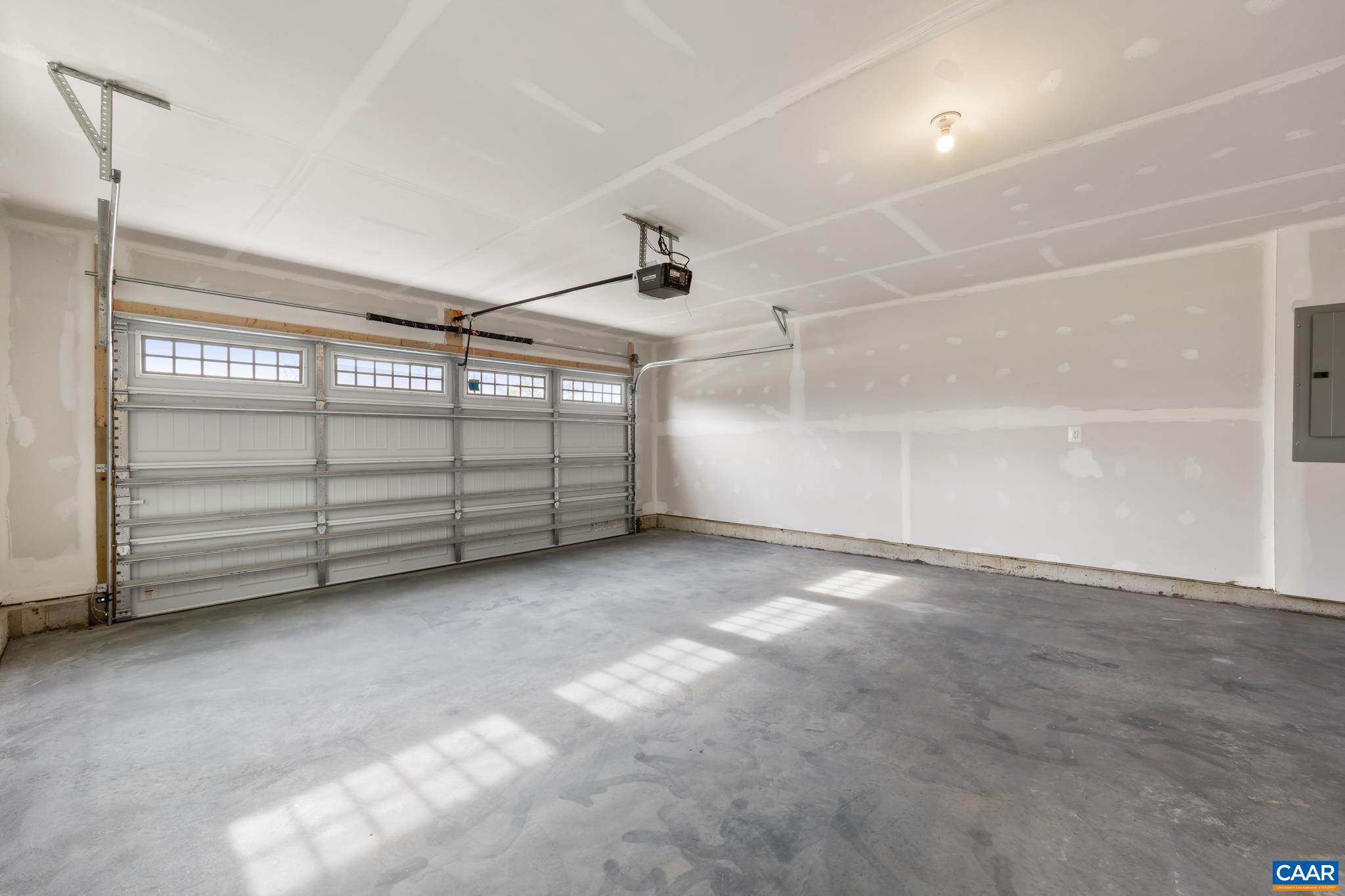 130 WHITE SANDS BLVD