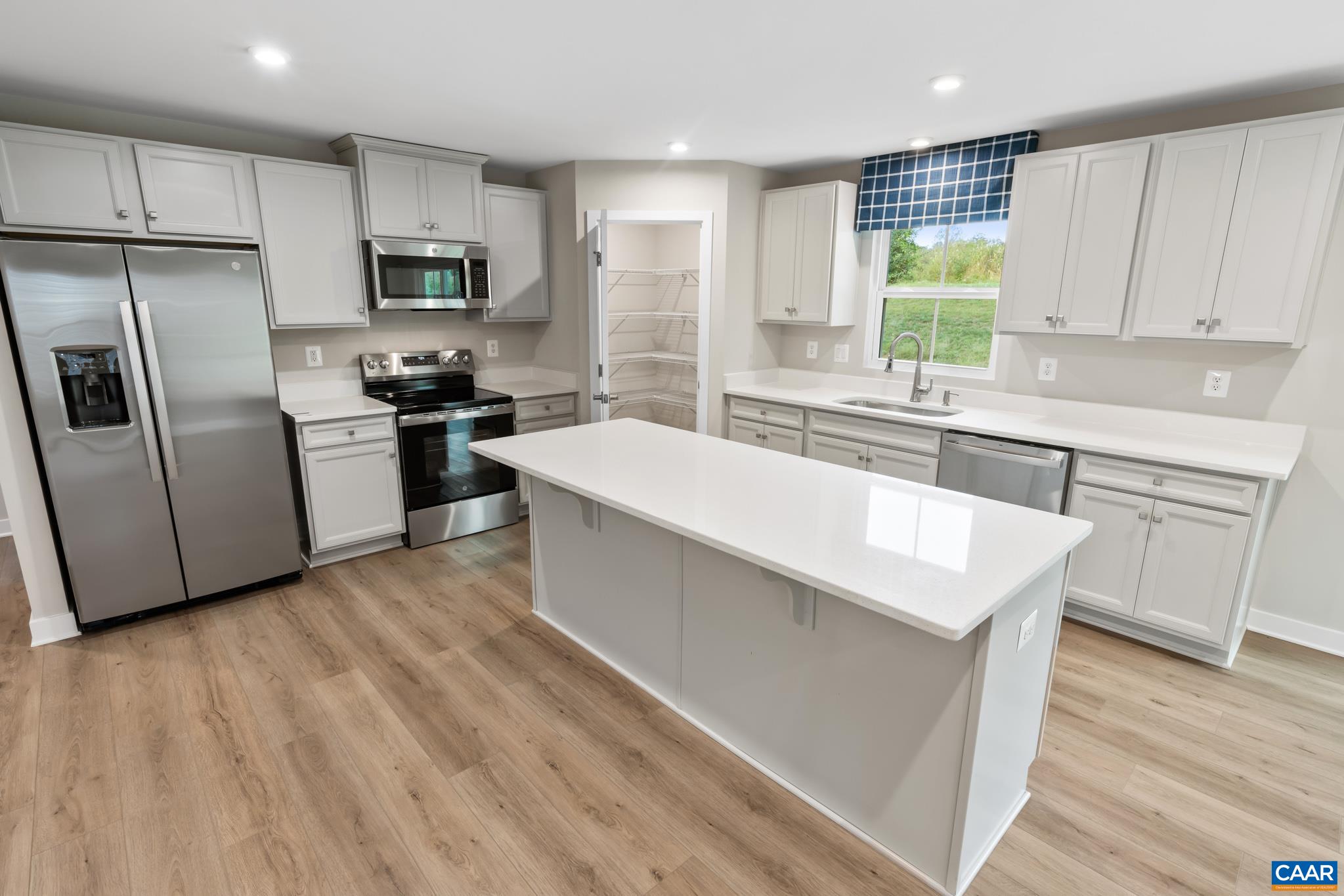 130 WHITE SANDS BLVD