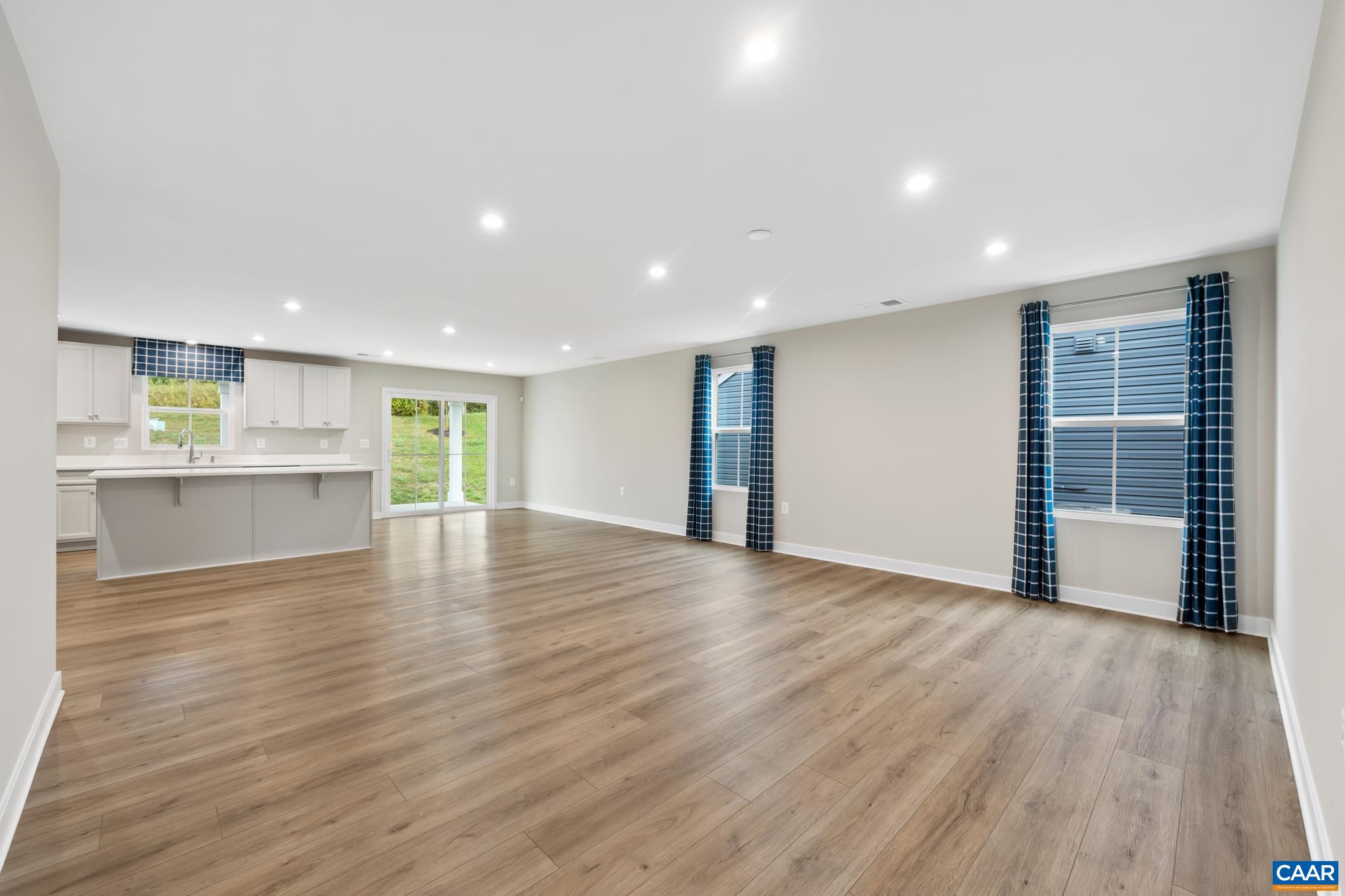 130 WHITE SANDS BLVD