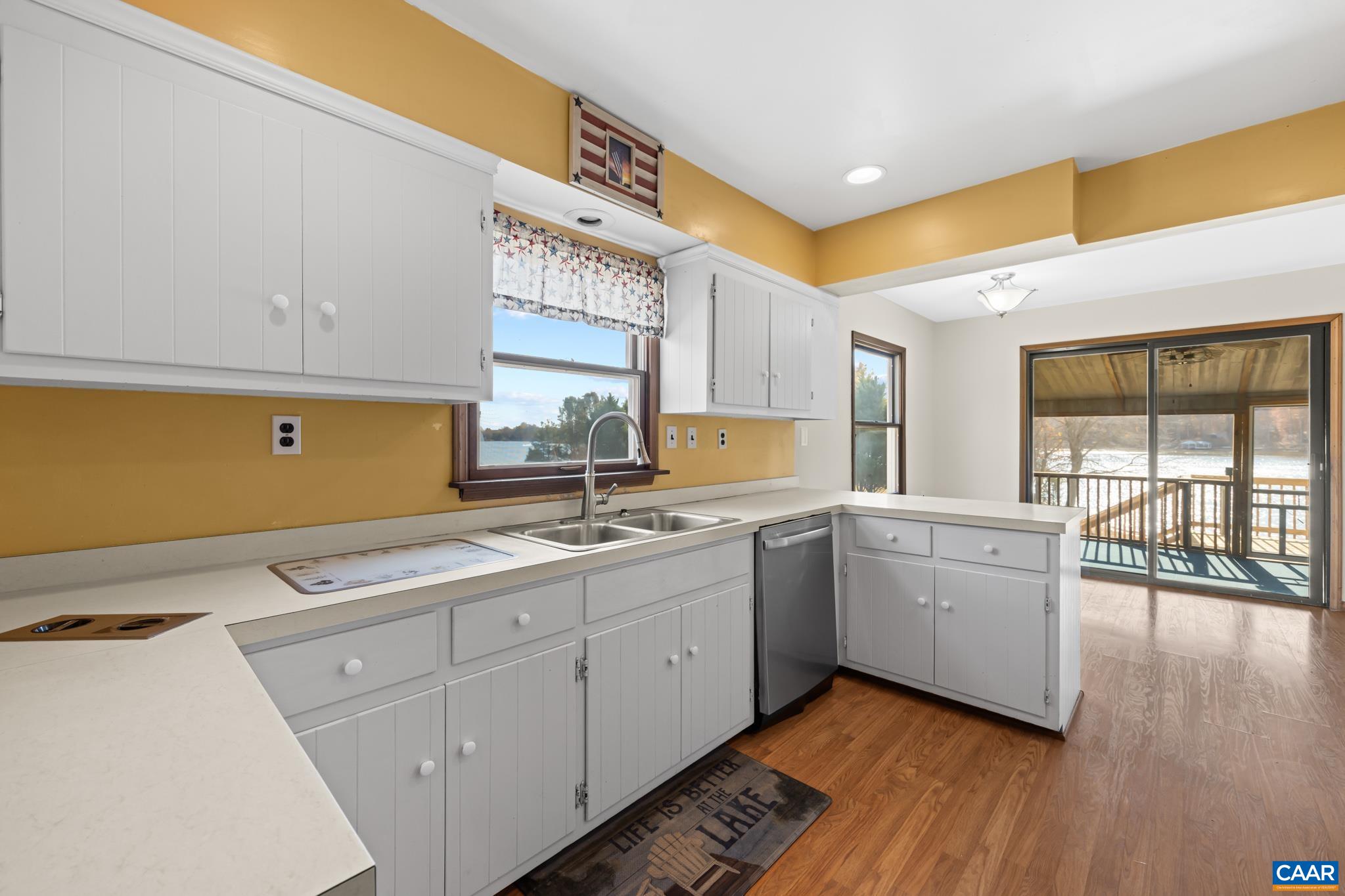 1753 NORTH LAKESHORE DR