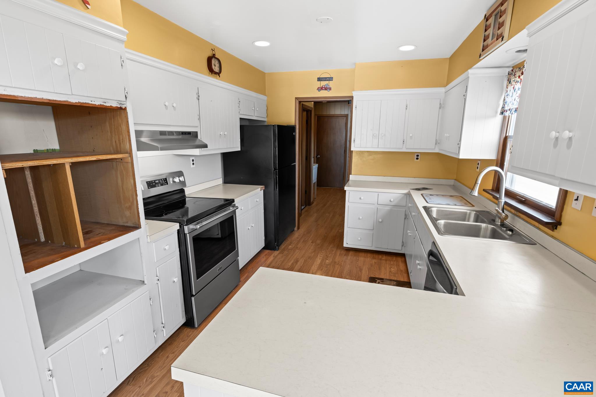 1753 NORTH LAKESHORE DR