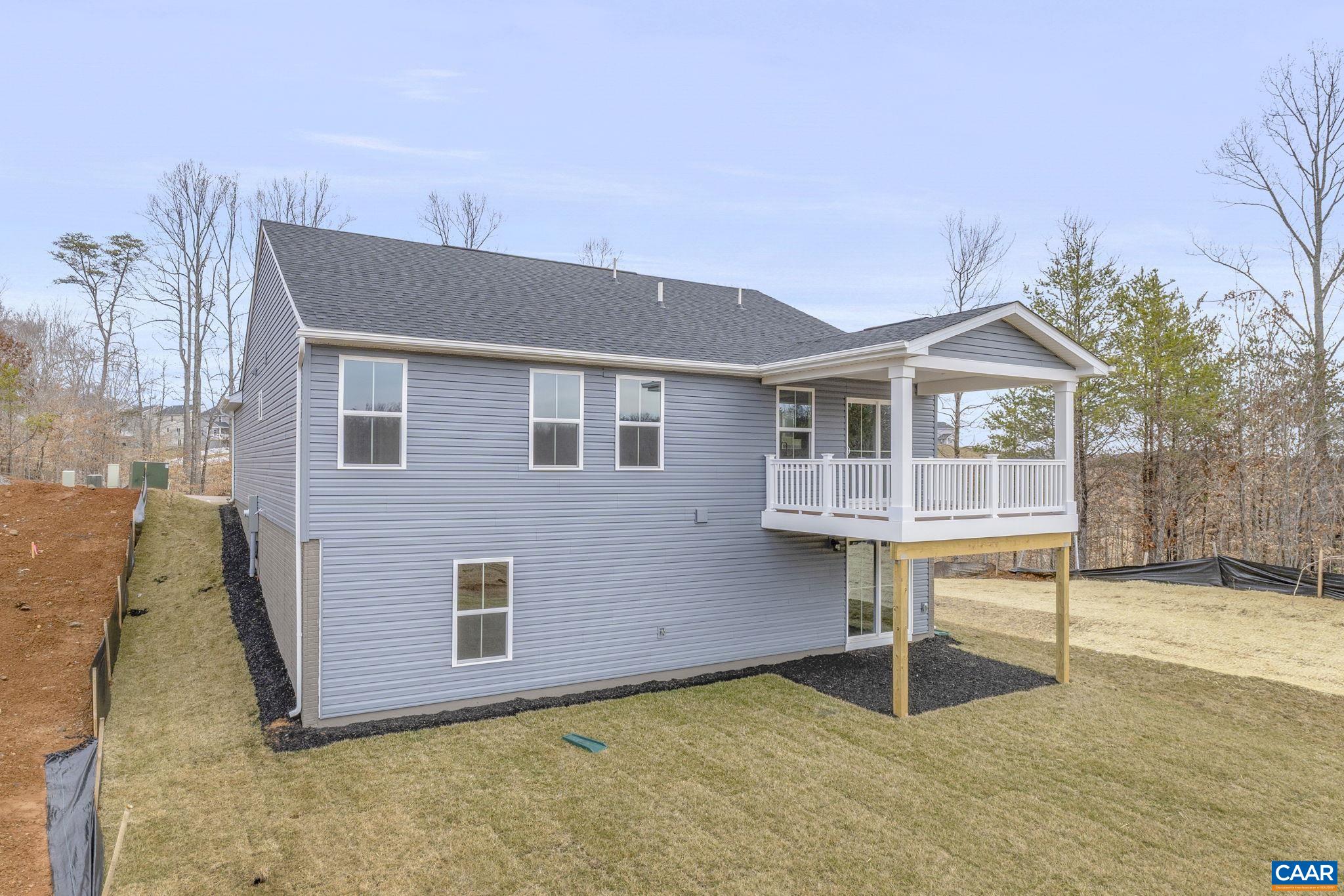 140 GUNNISON DR