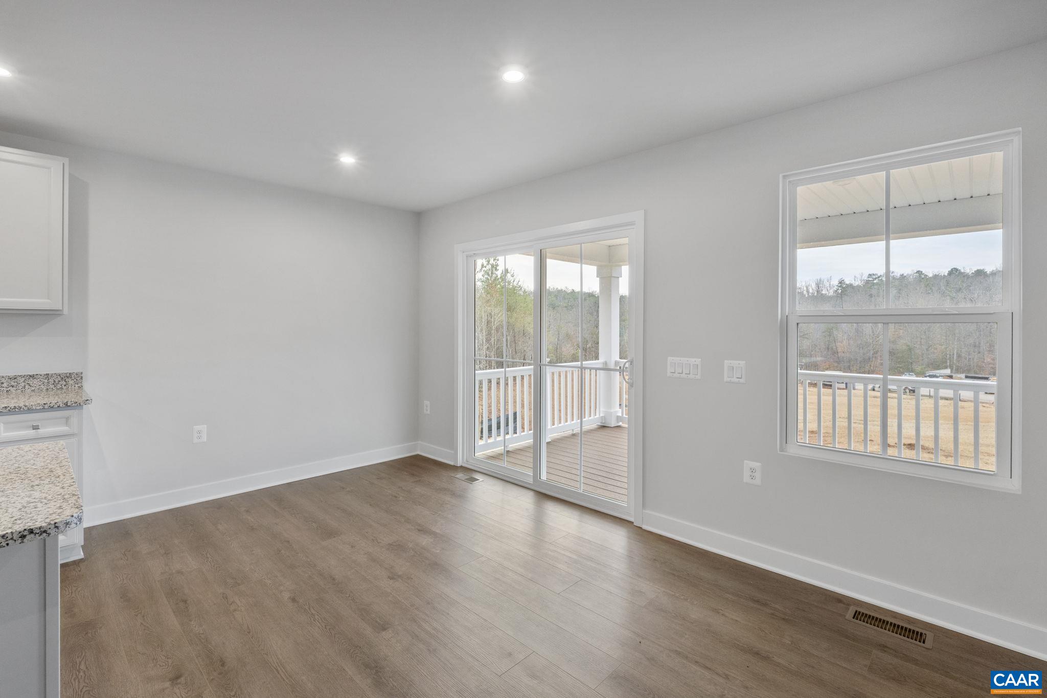 140 GUNNISON DR