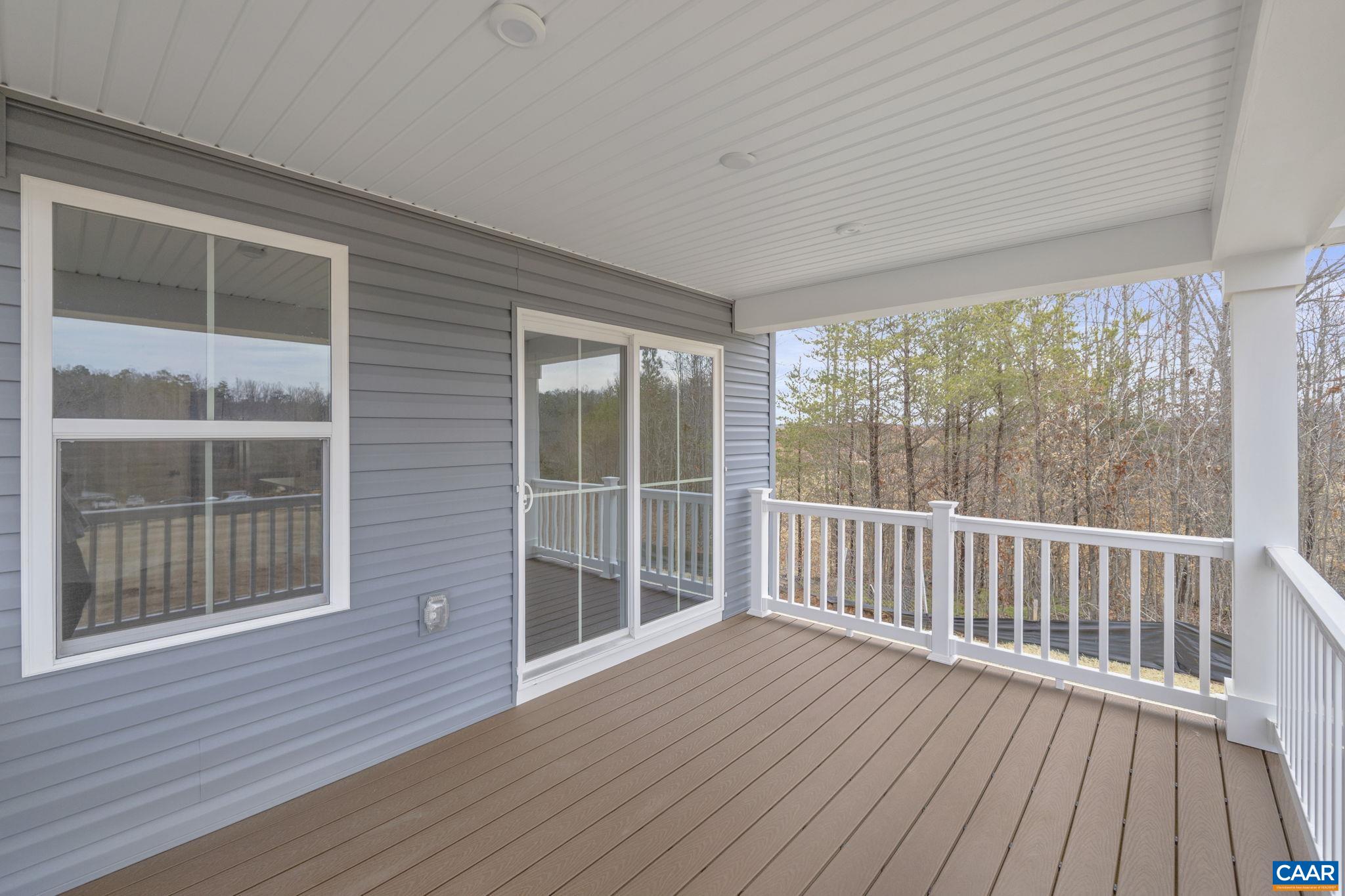 140 GUNNISON DR