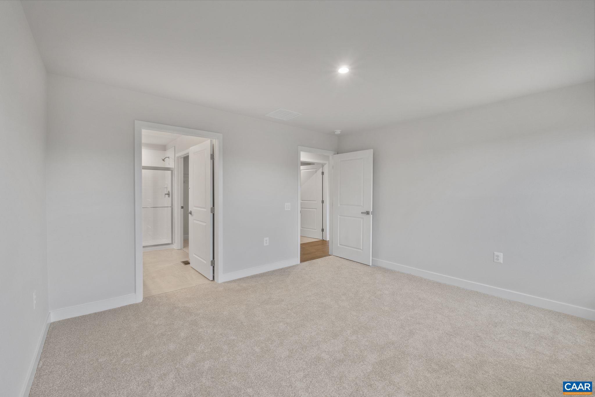 140 GUNNISON DR