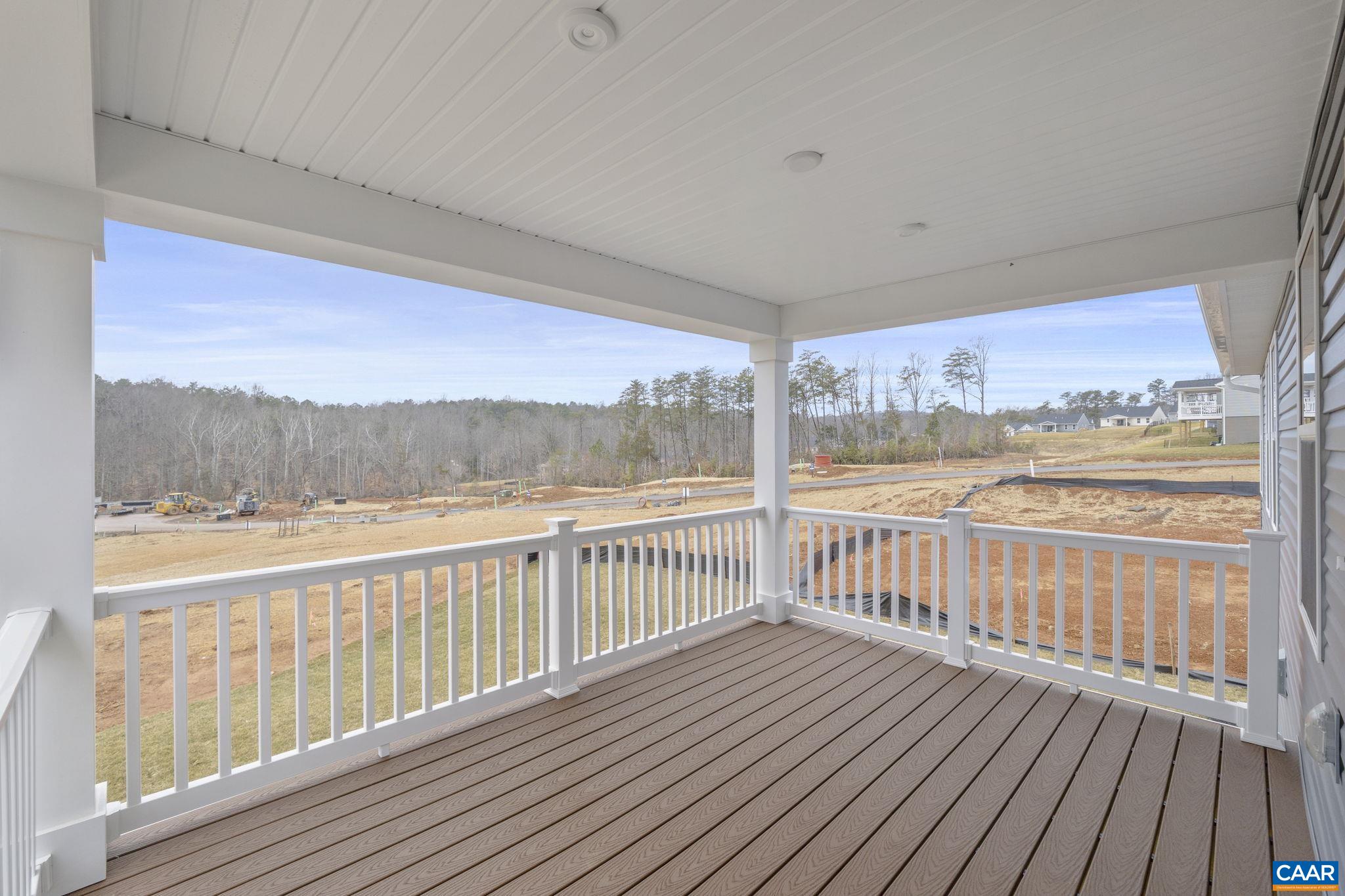 140 GUNNISON DR