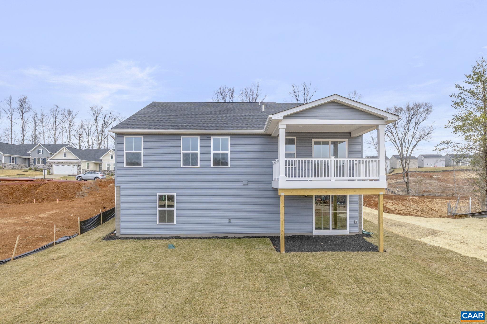 140 GUNNISON DR