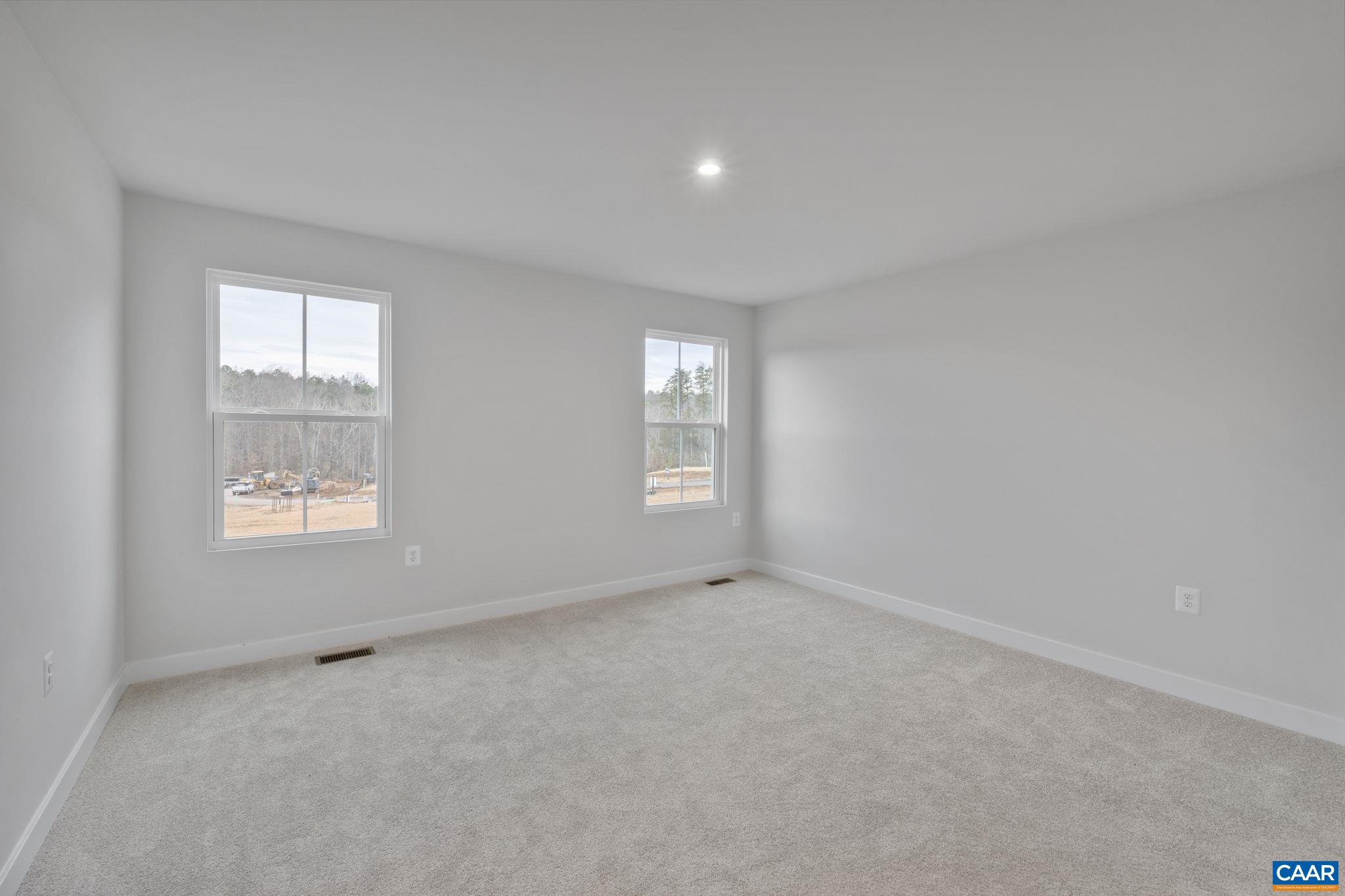 140 GUNNISON DR