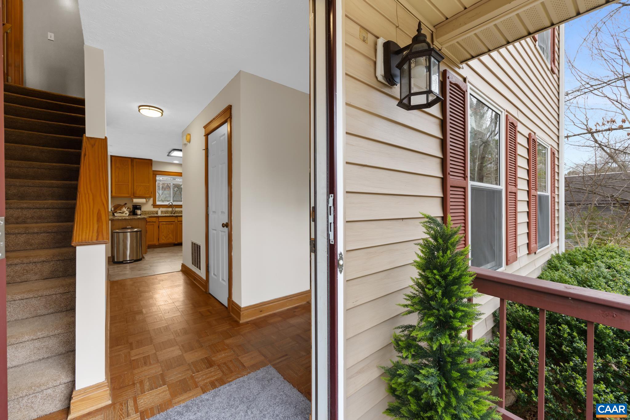 31 LAFAYETTE DR