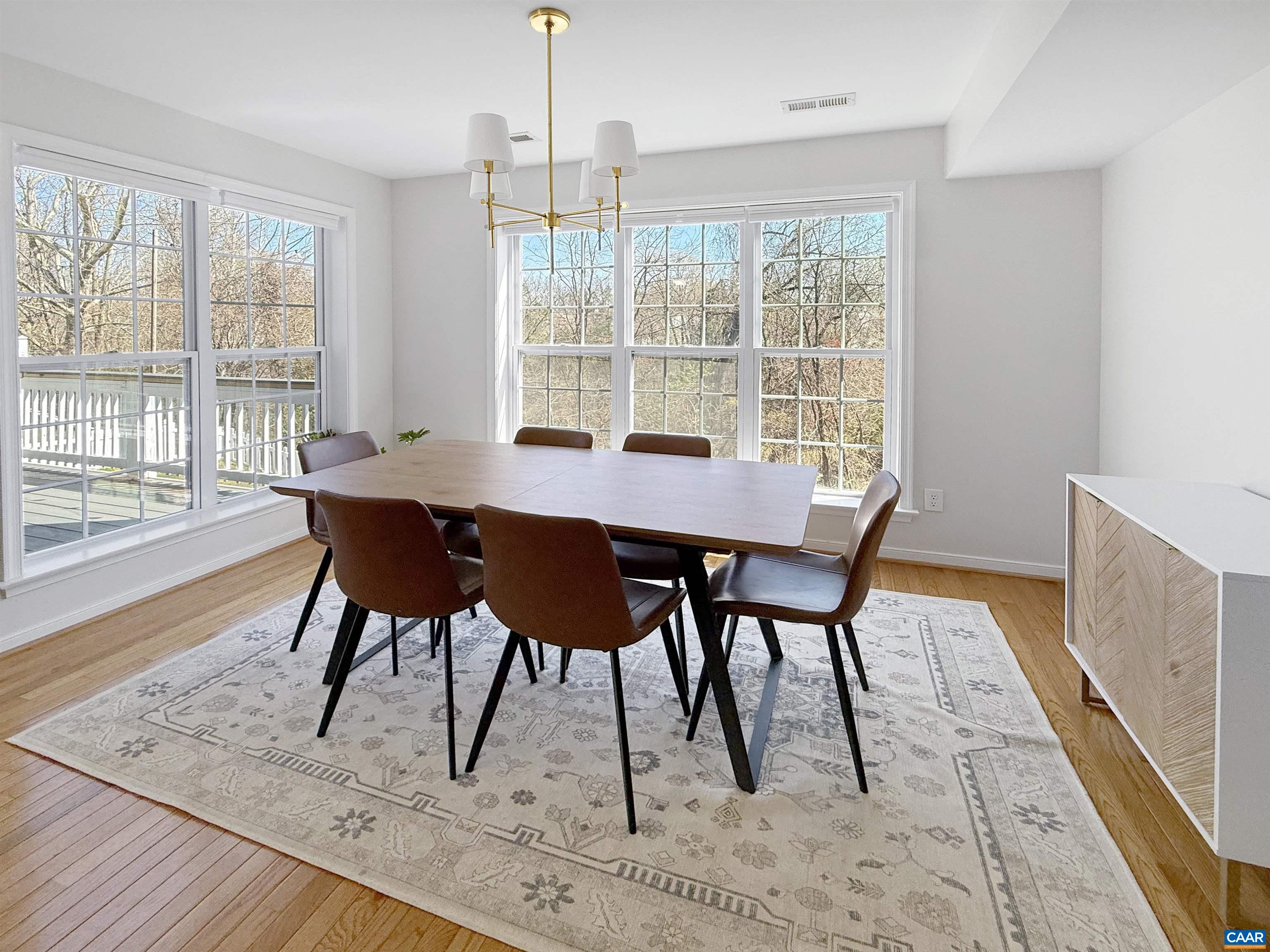 1310 COURTYARD DR