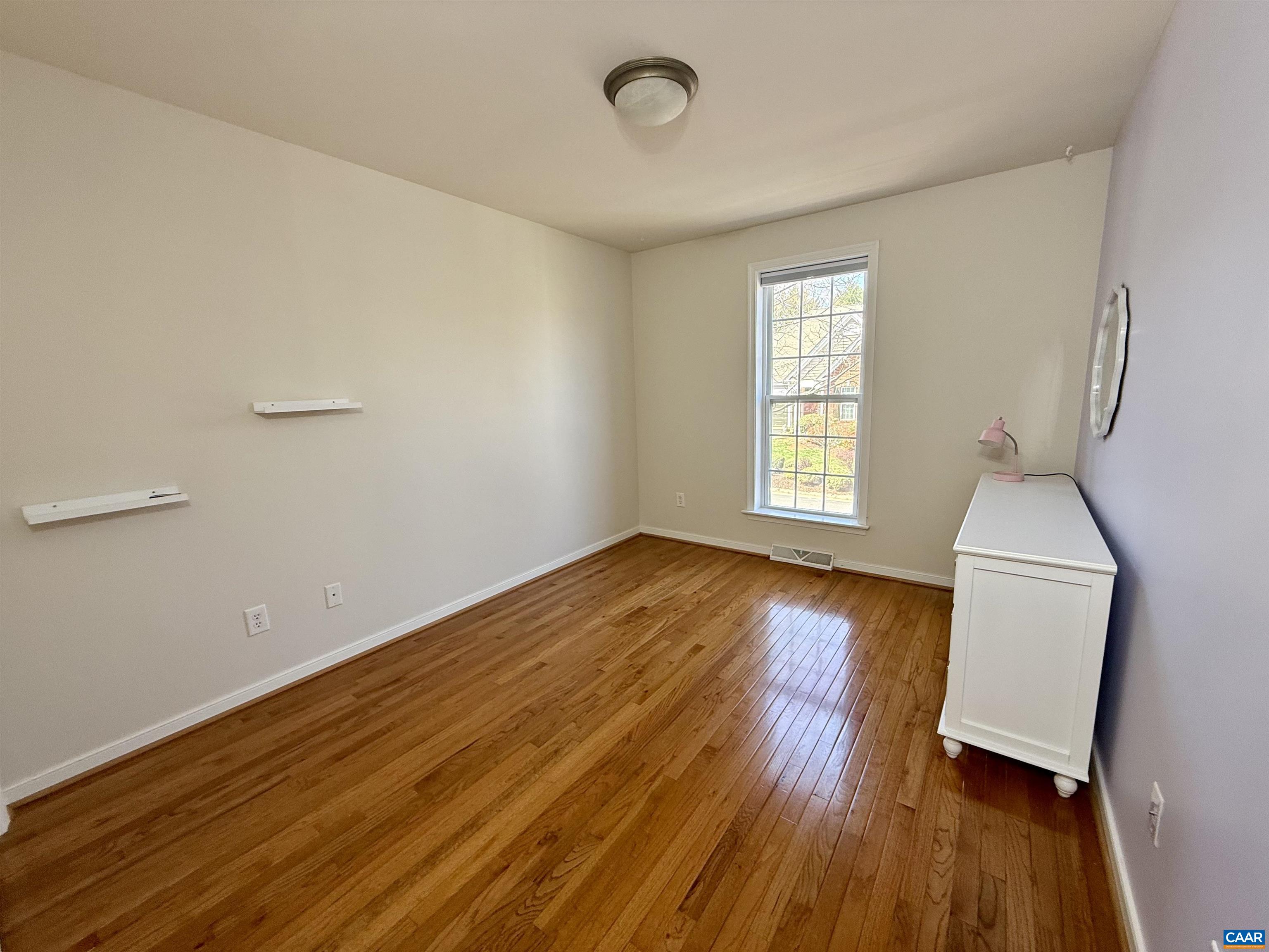 1310 COURTYARD DR