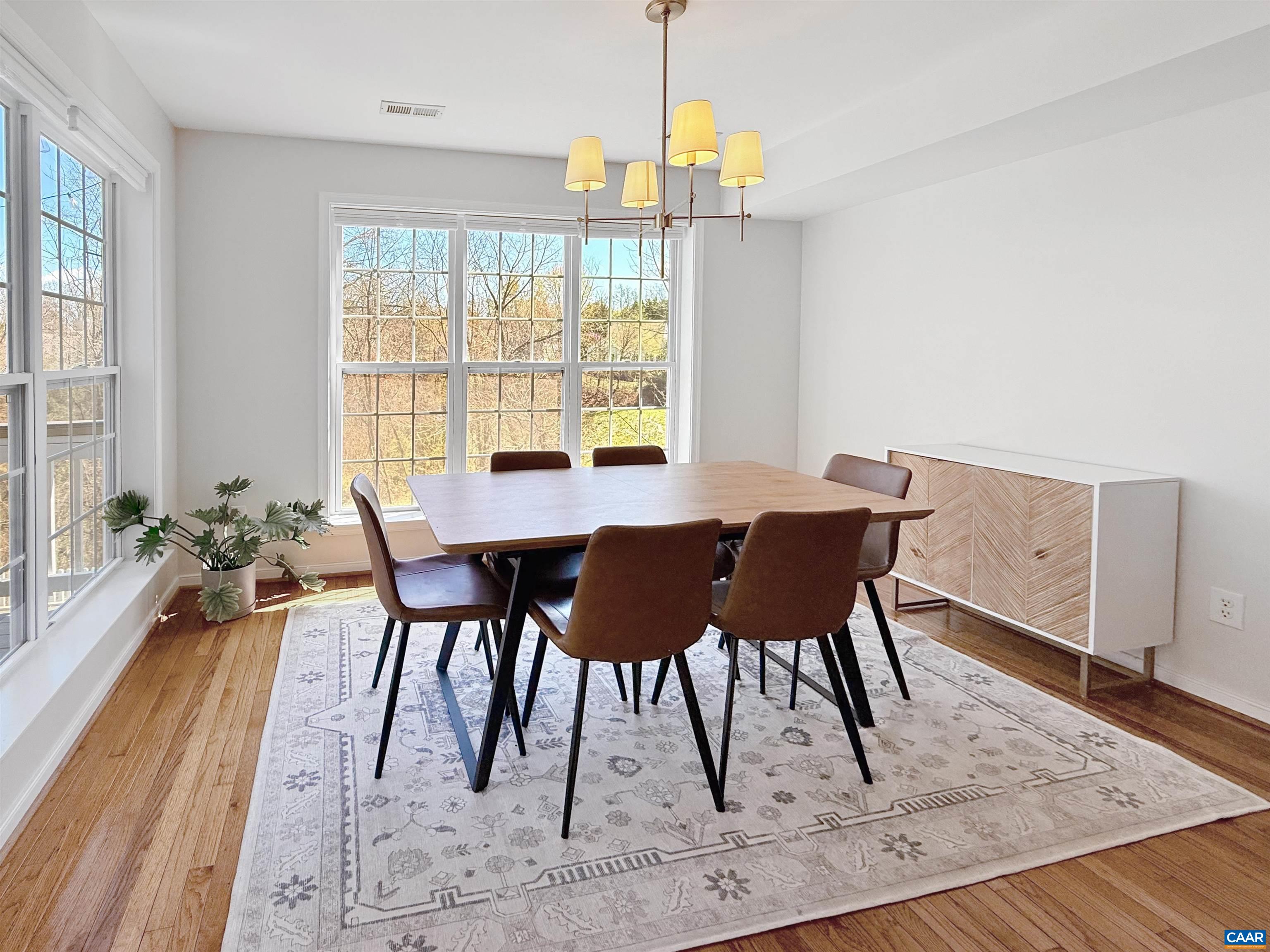 1310 COURTYARD DR
